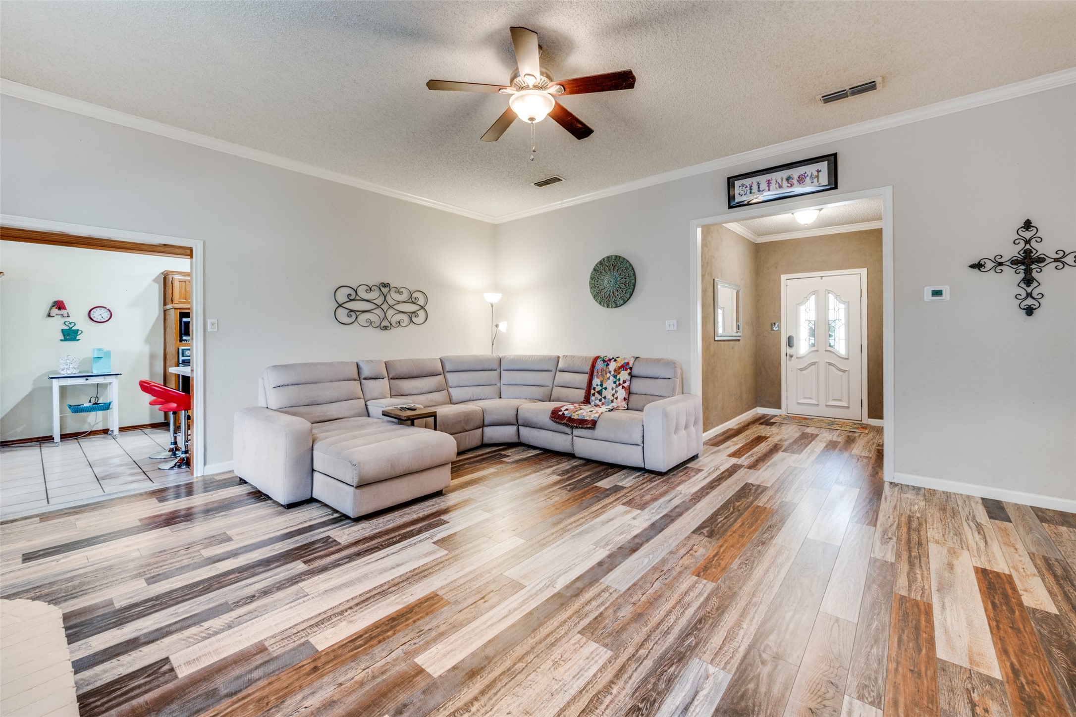 803 Twin Creek Drive