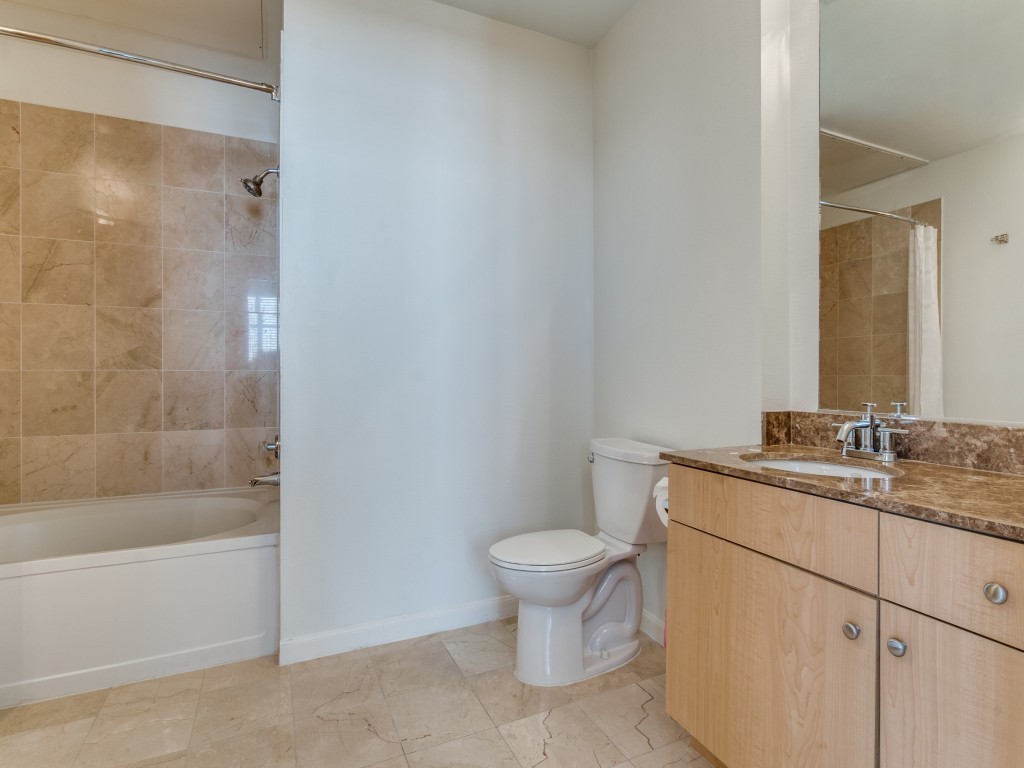 3225 Turtle Creek Boulevard 709