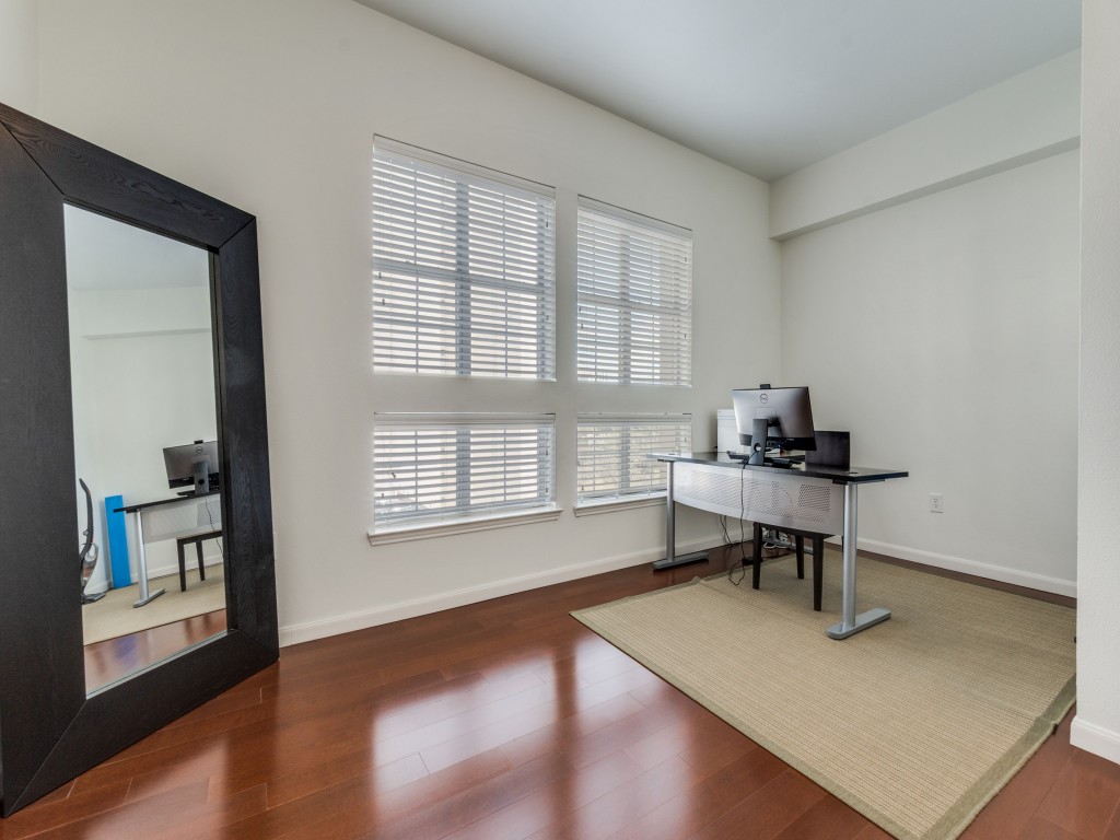 3225 Turtle Creek Boulevard 709