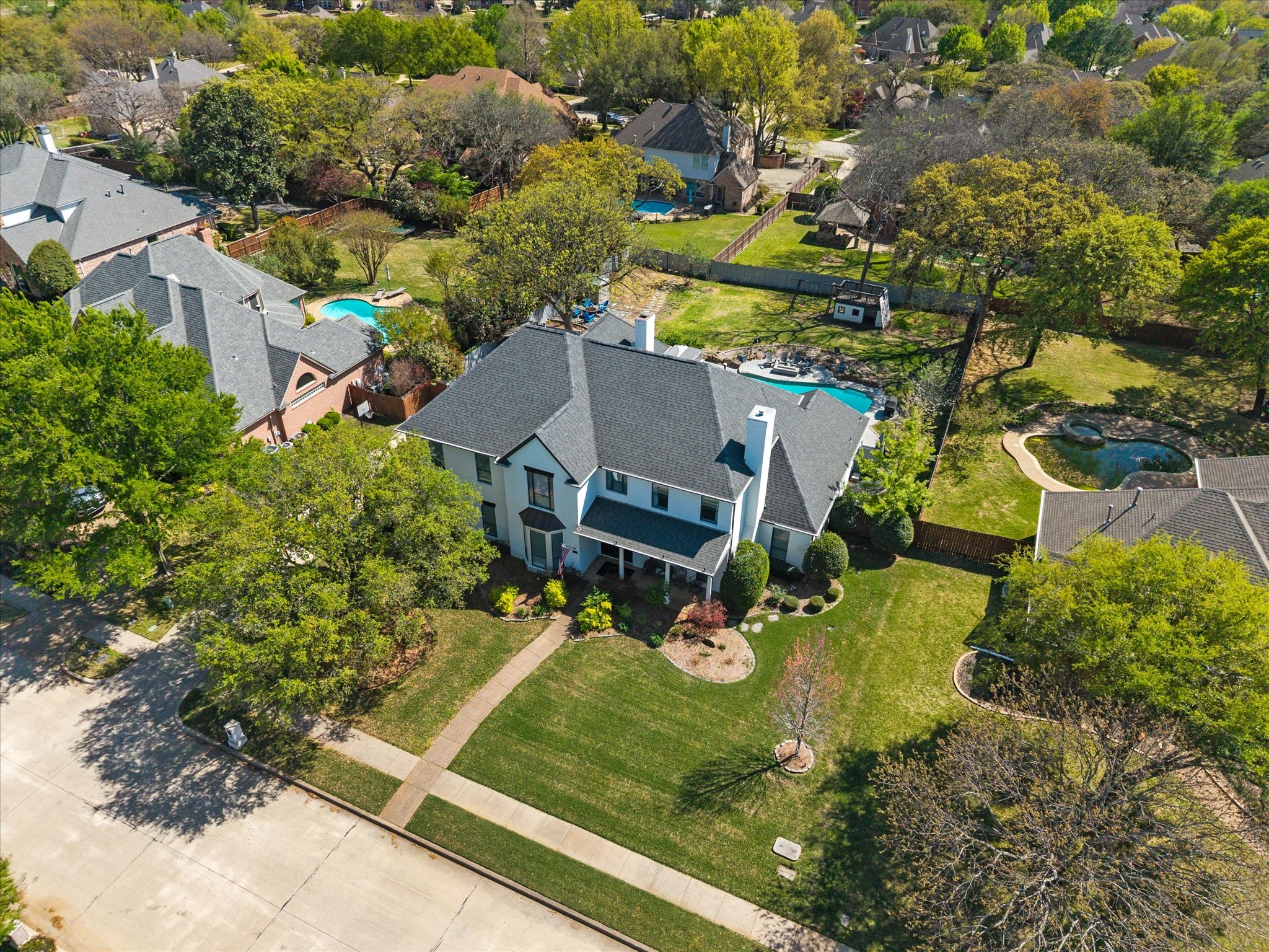1107 Travis Court