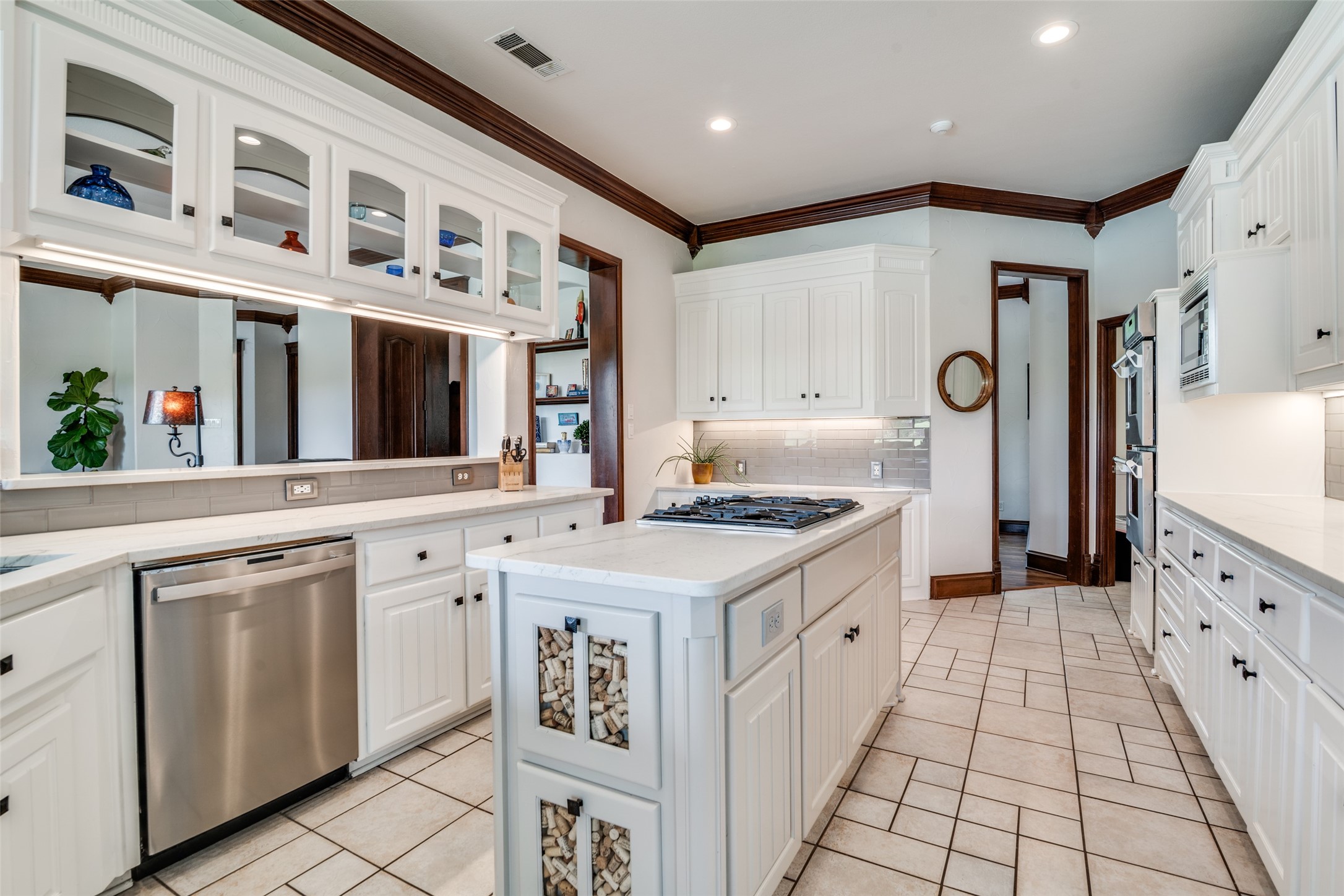2332 Fairway Circle