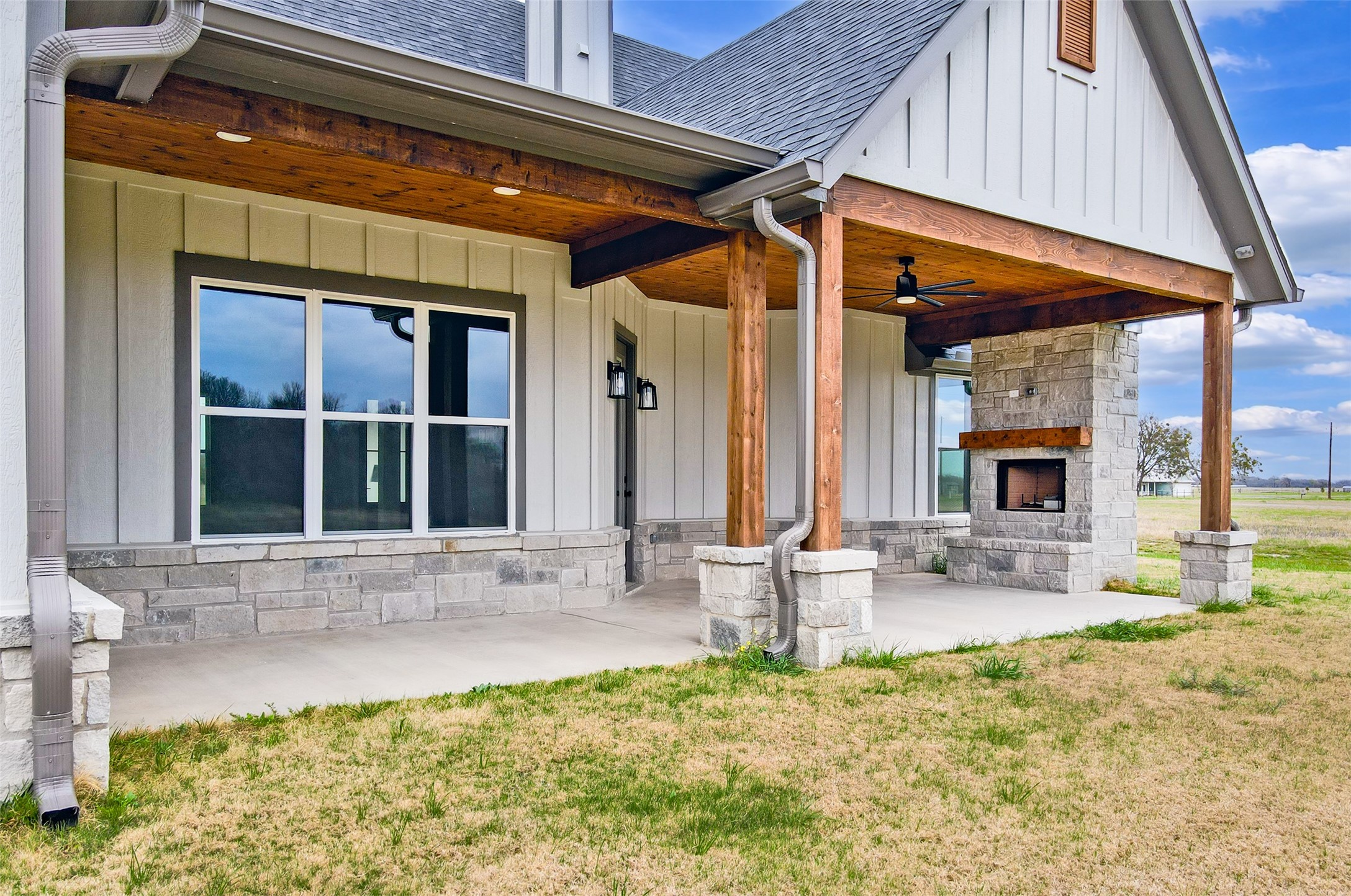 2667 VZ County Road 3820