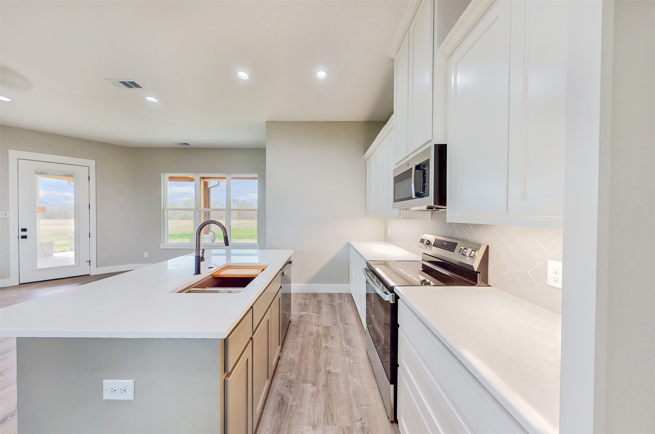 2667 VZ County Road 3820