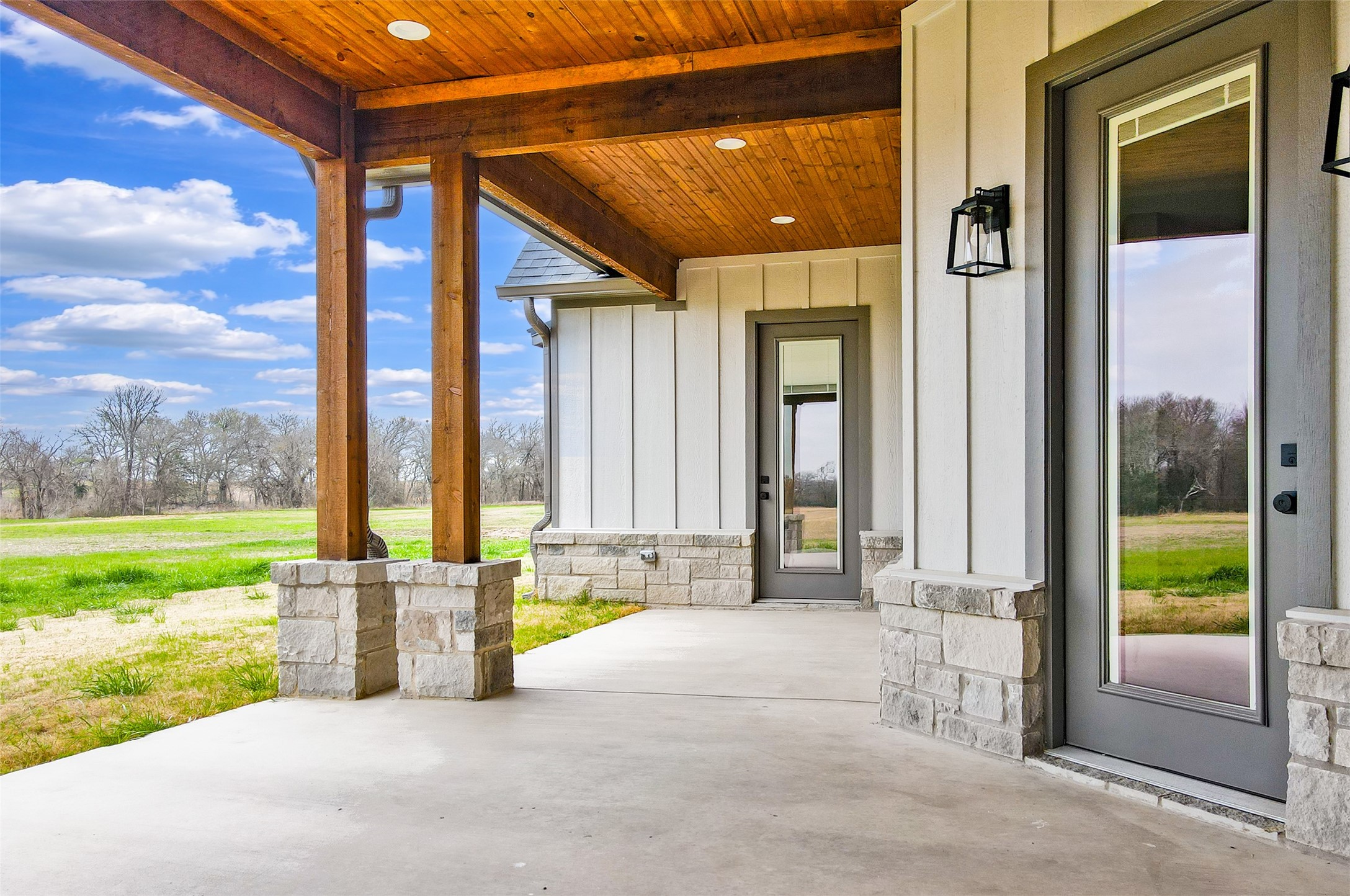 2667 VZ County Road 3820