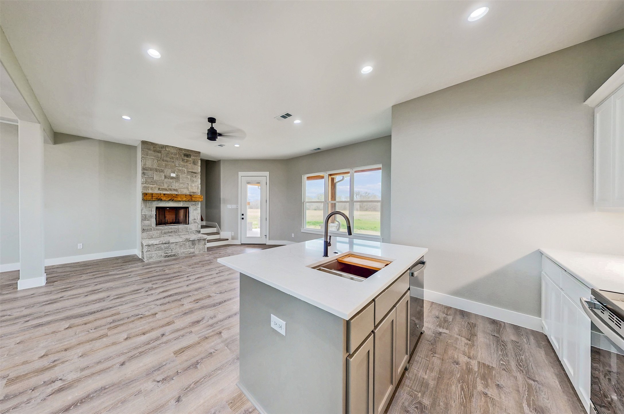 2667 VZ County Road 3820
