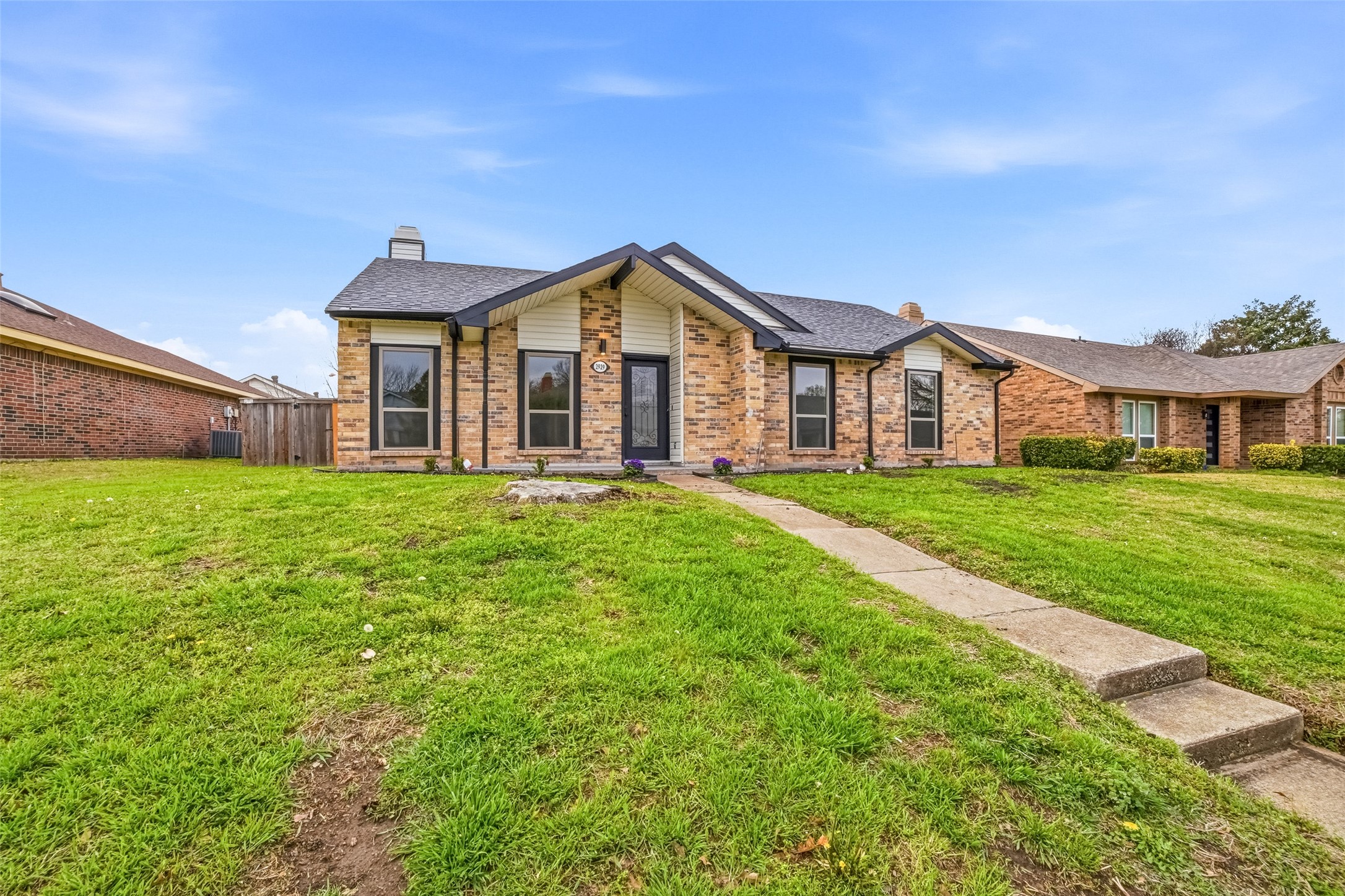 2929 Kingswood Drive