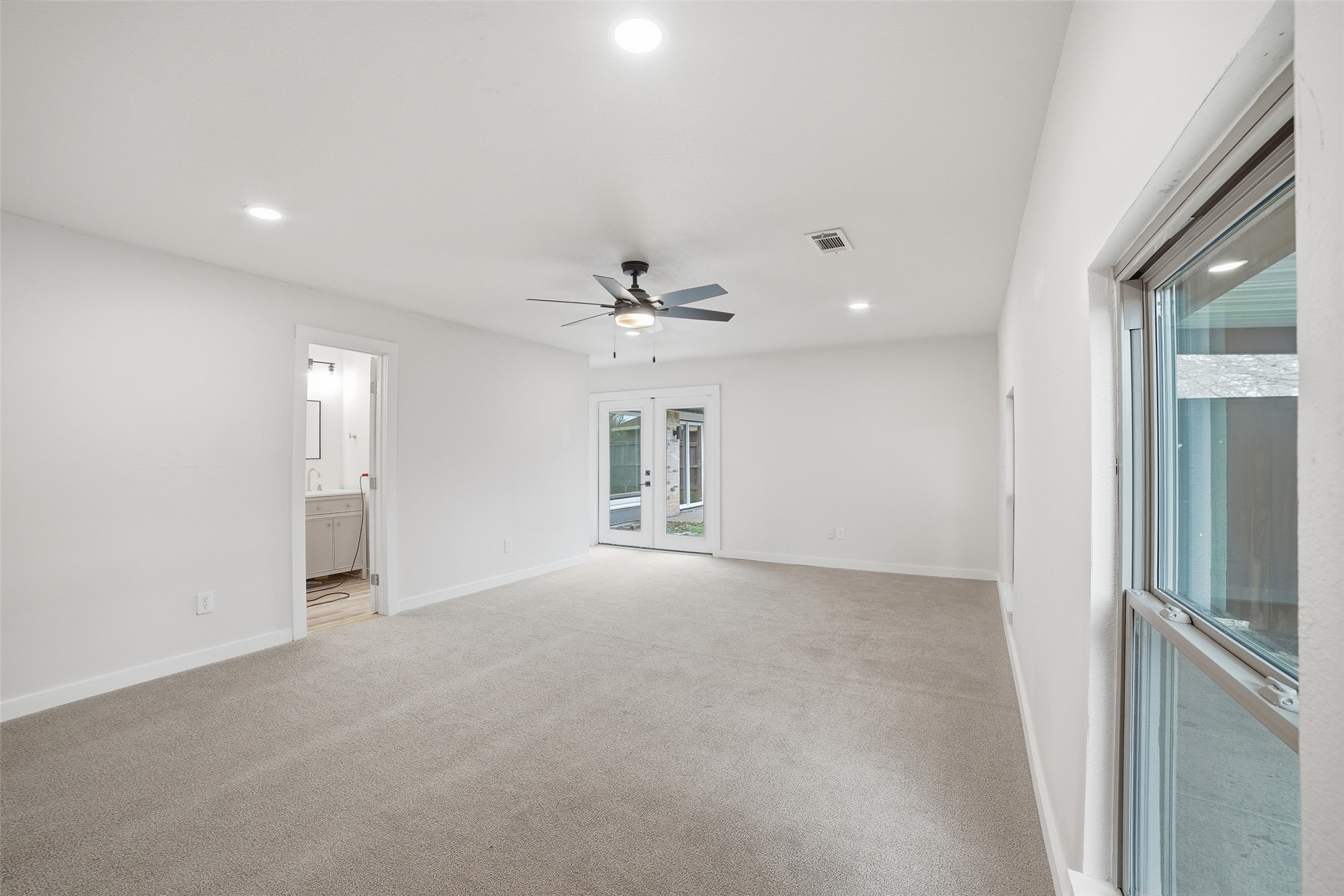 2929 Kingswood Drive