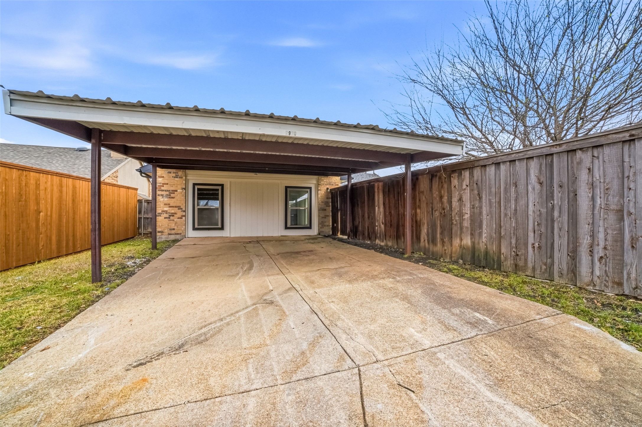 2929 Kingswood Drive