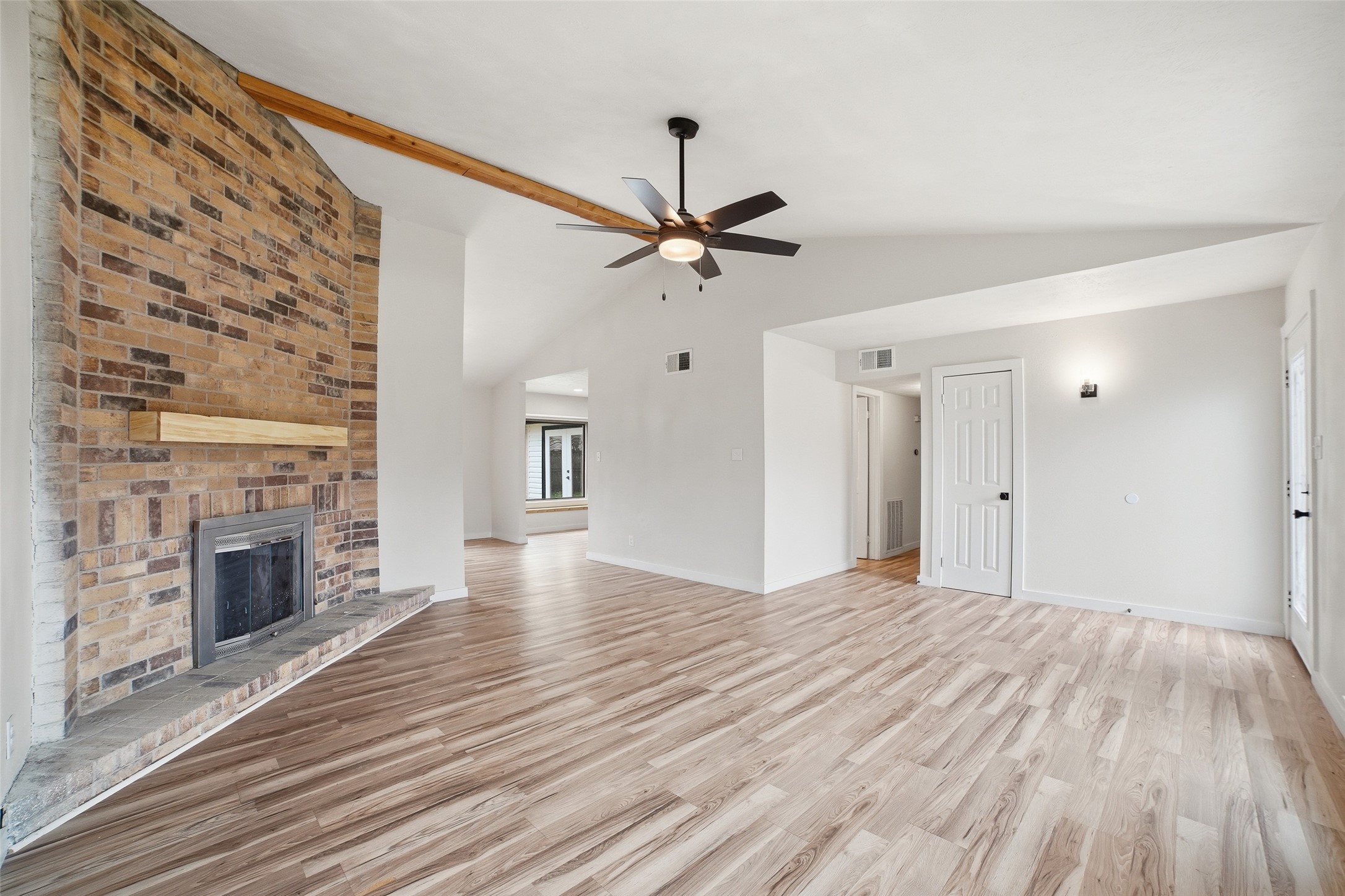 2929 Kingswood Drive