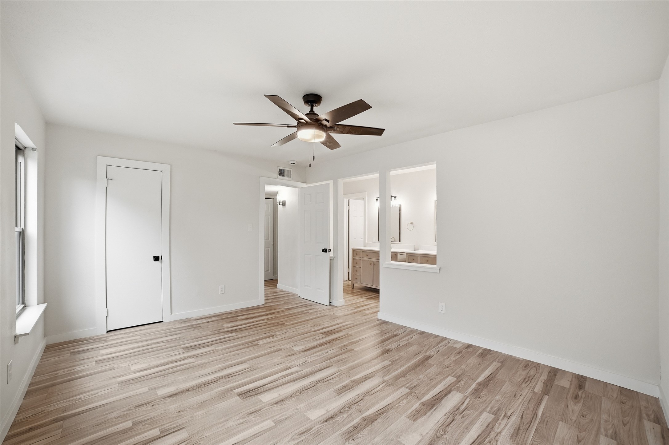 2929 Kingswood Drive
