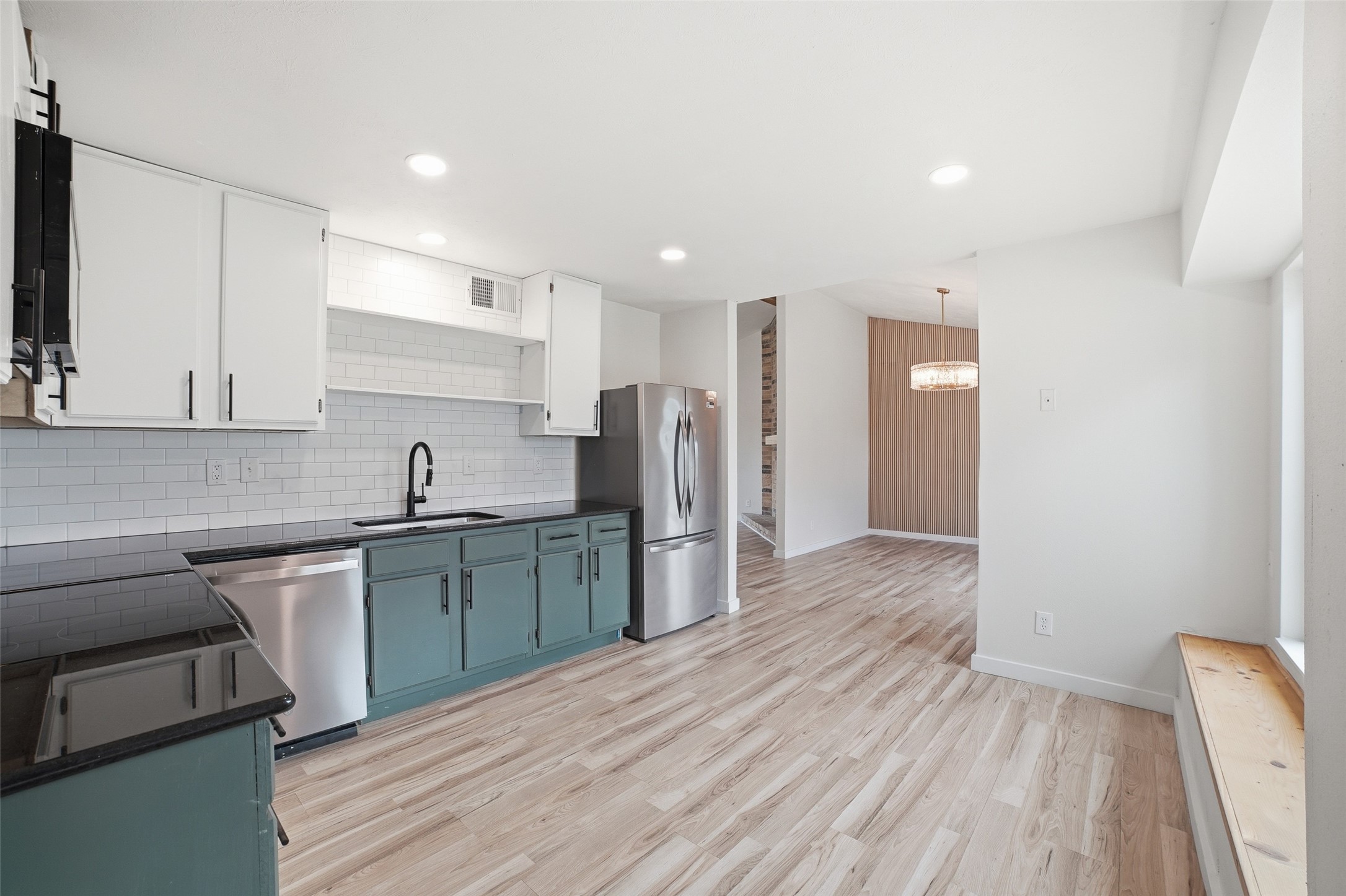 2929 Kingswood Drive
