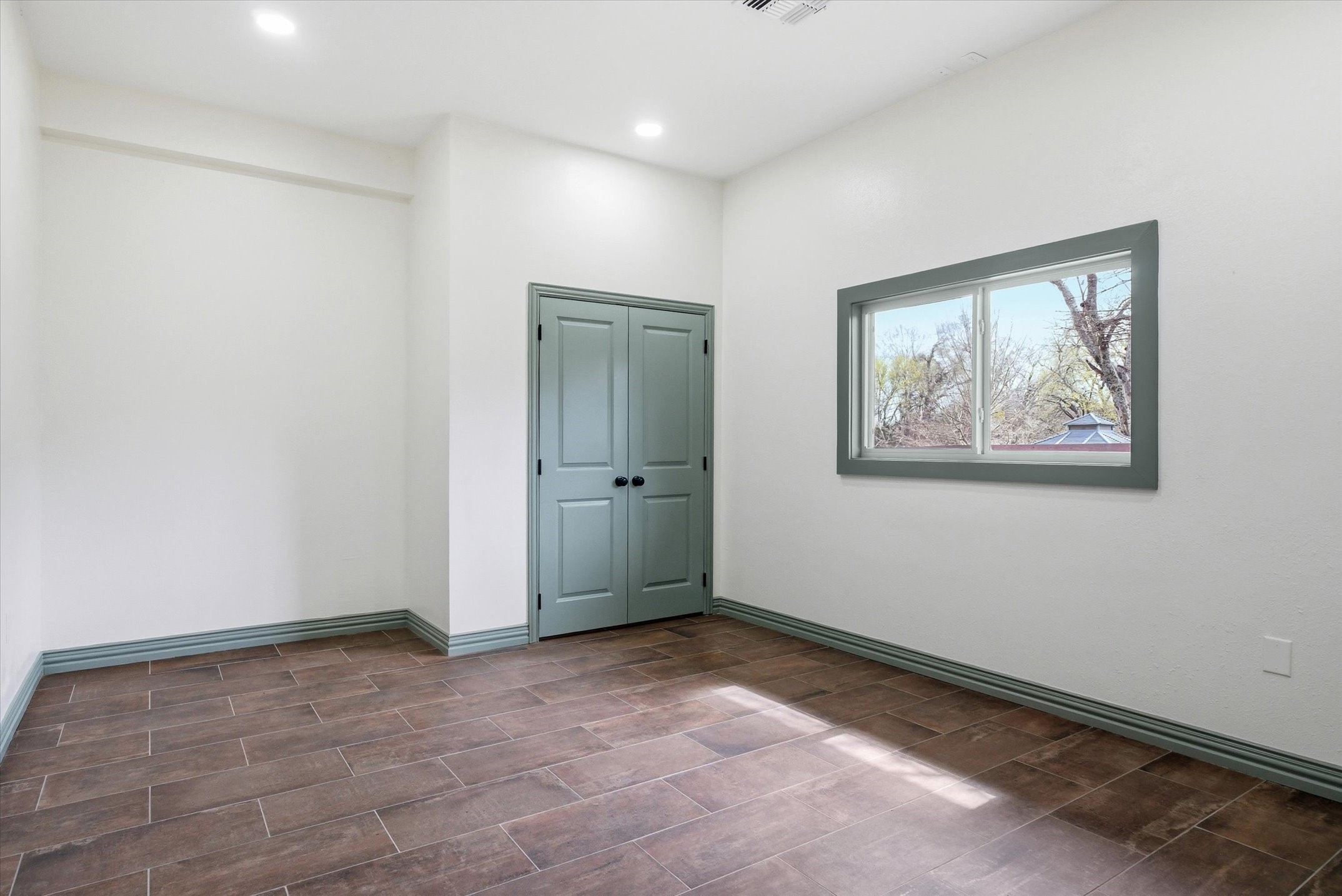 804 S Buffalo St Street