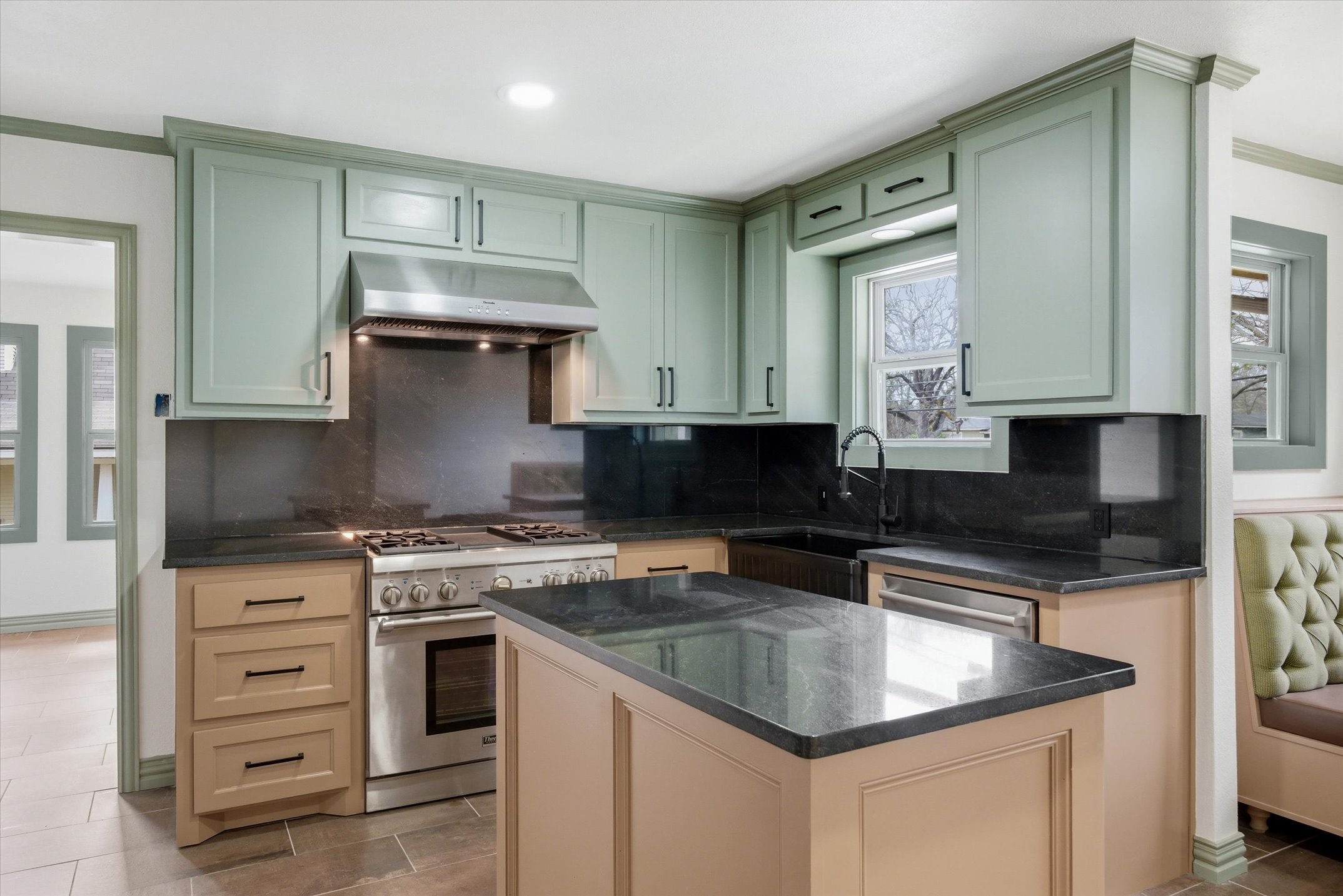 804 S Buffalo St Street