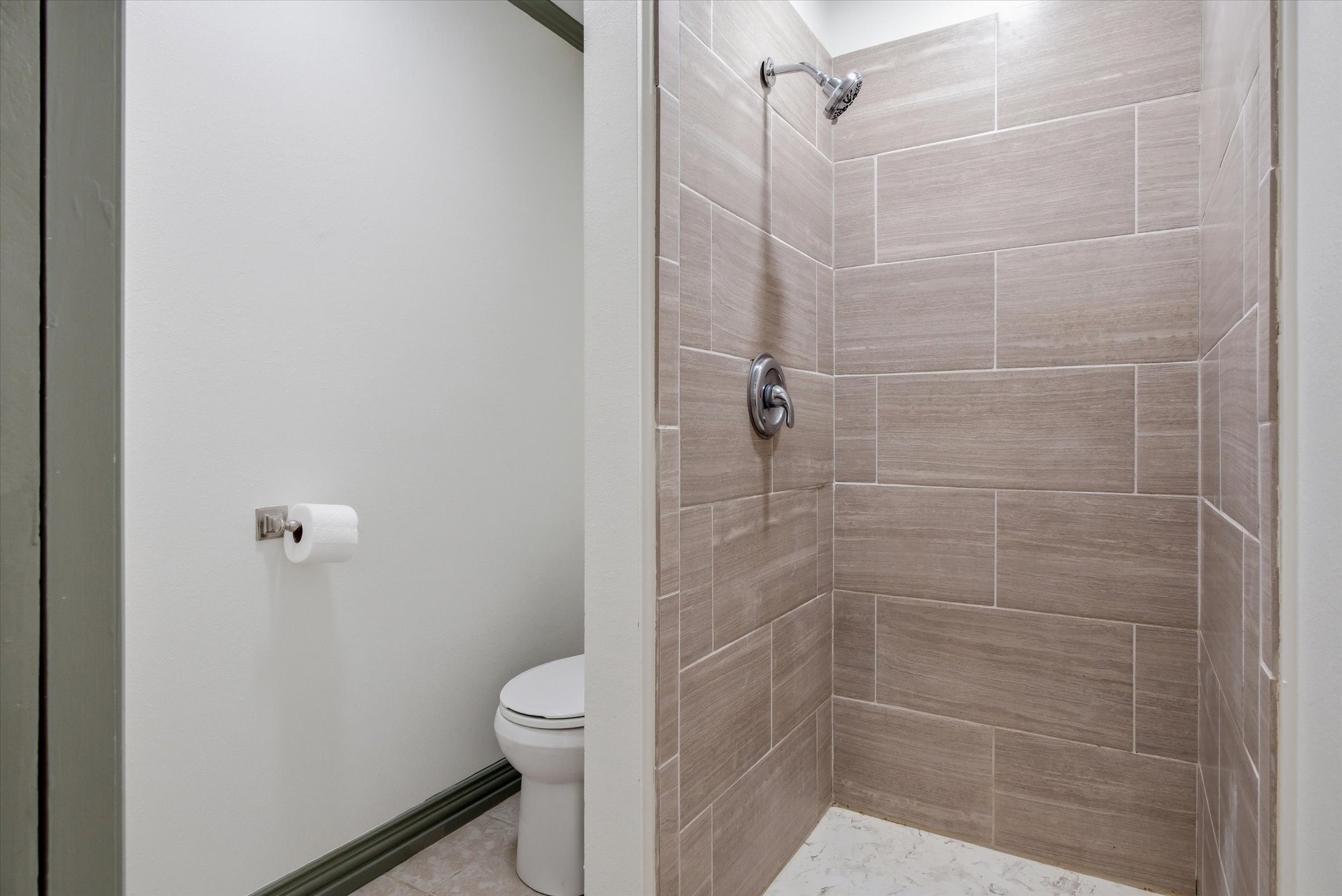 804 S Buffalo St Street