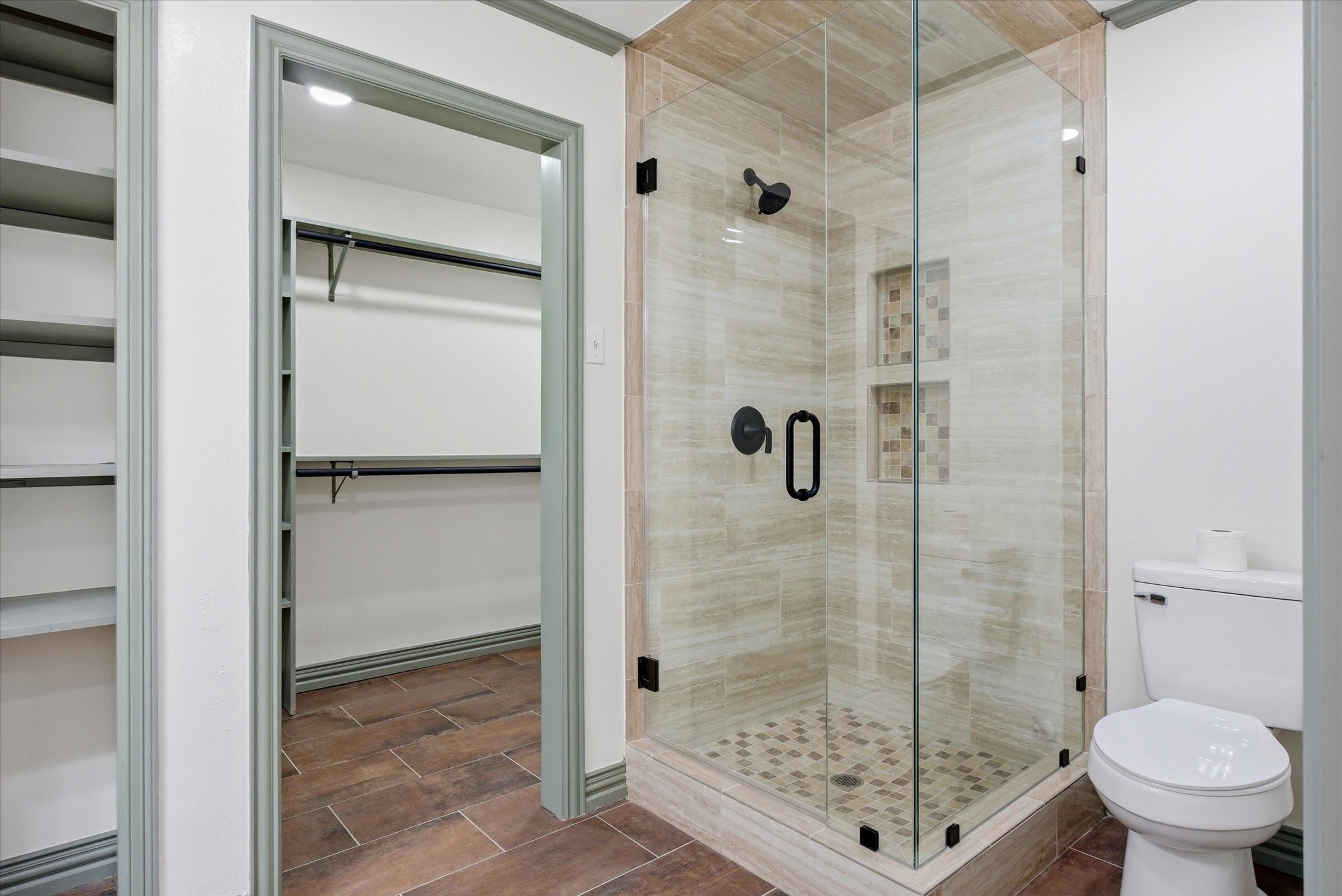 804 S Buffalo St Street