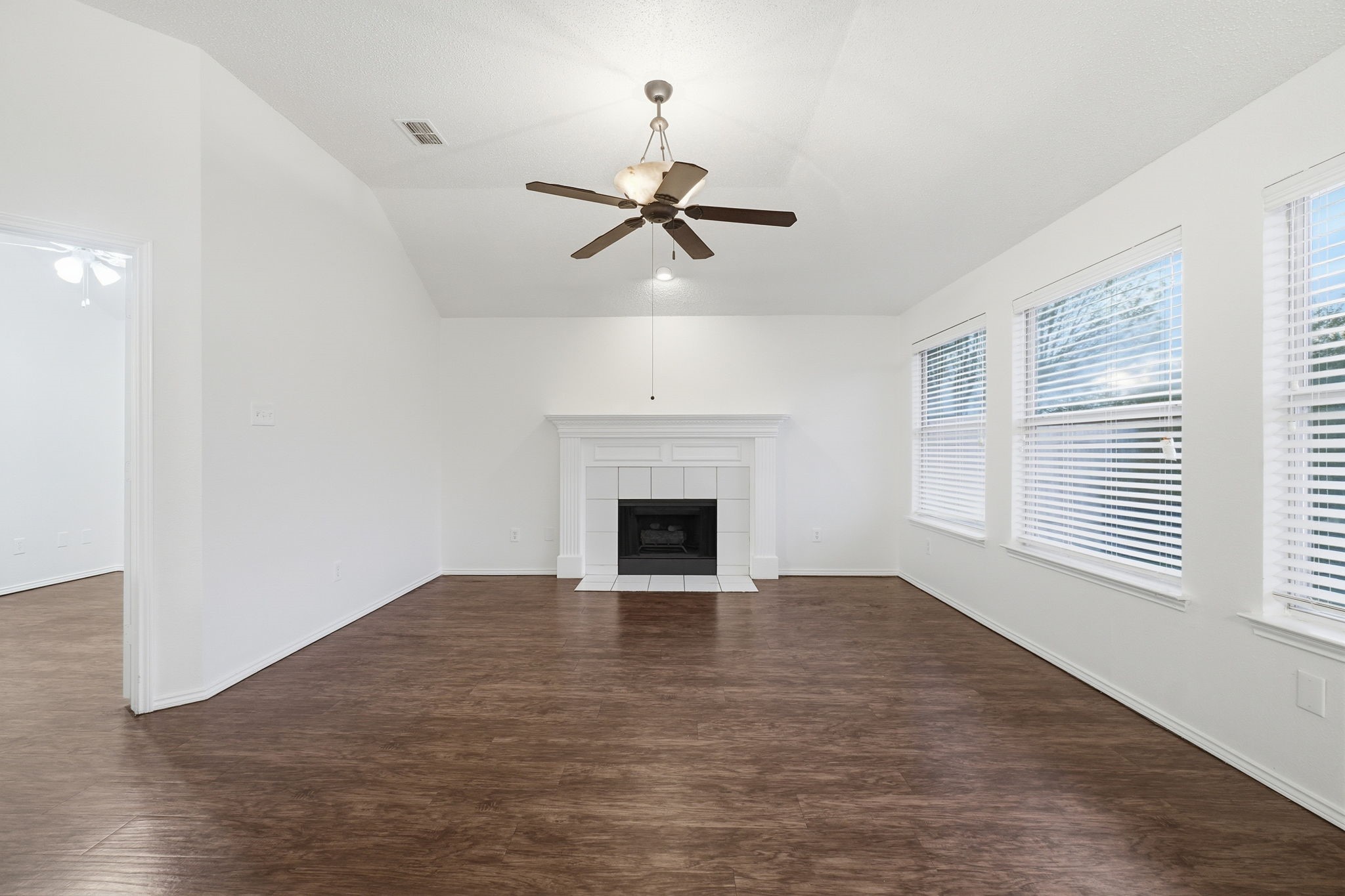 2525 Crooked Creek