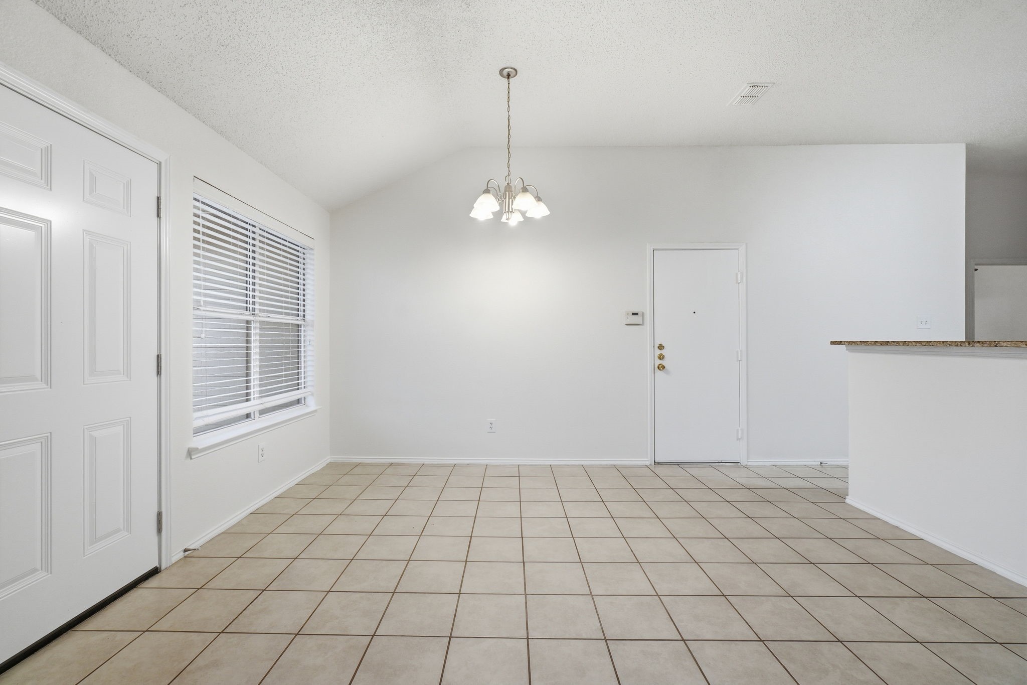 2525 Crooked Creek