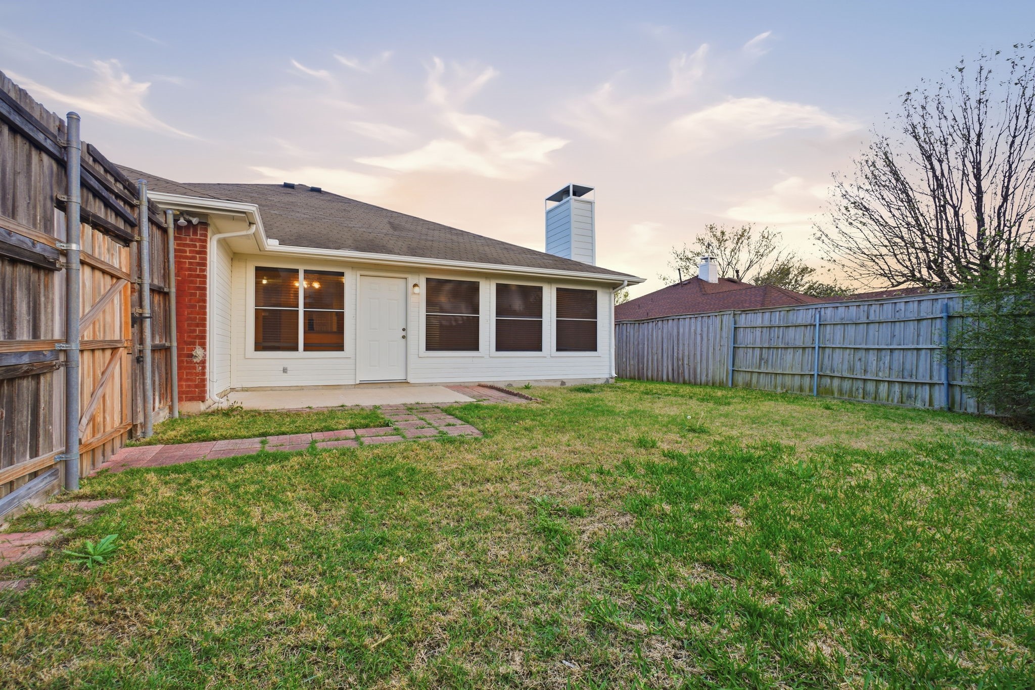 2525 Crooked Creek