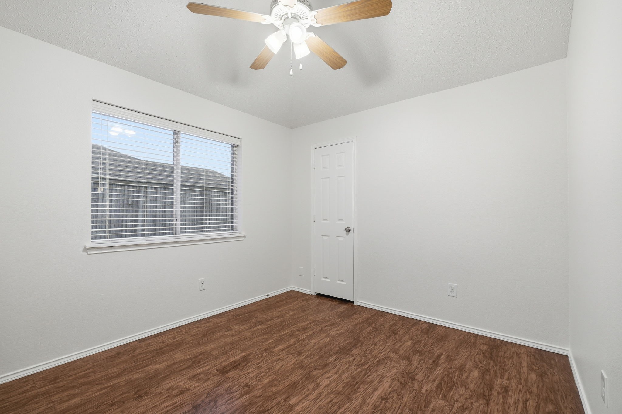 2525 Crooked Creek