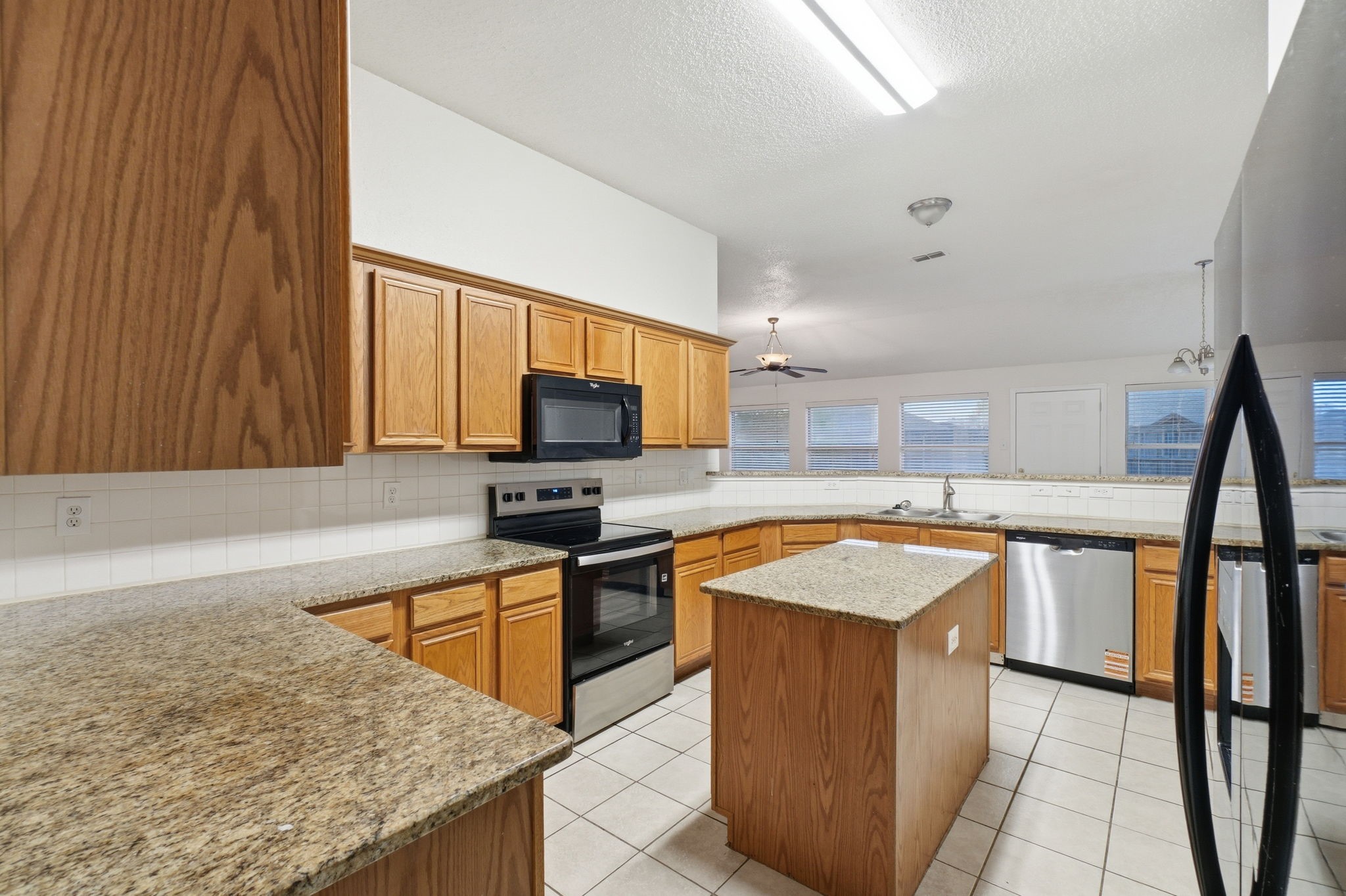 2525 Crooked Creek