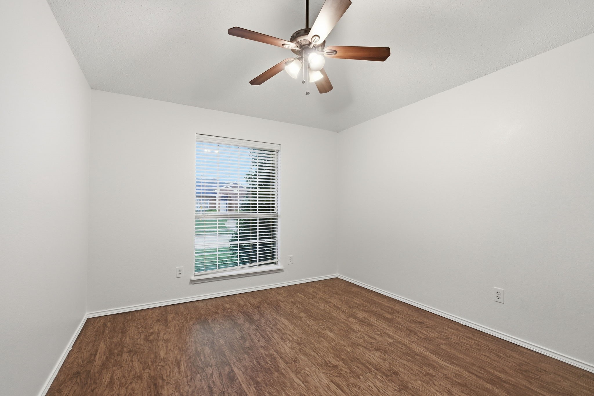 2525 Crooked Creek