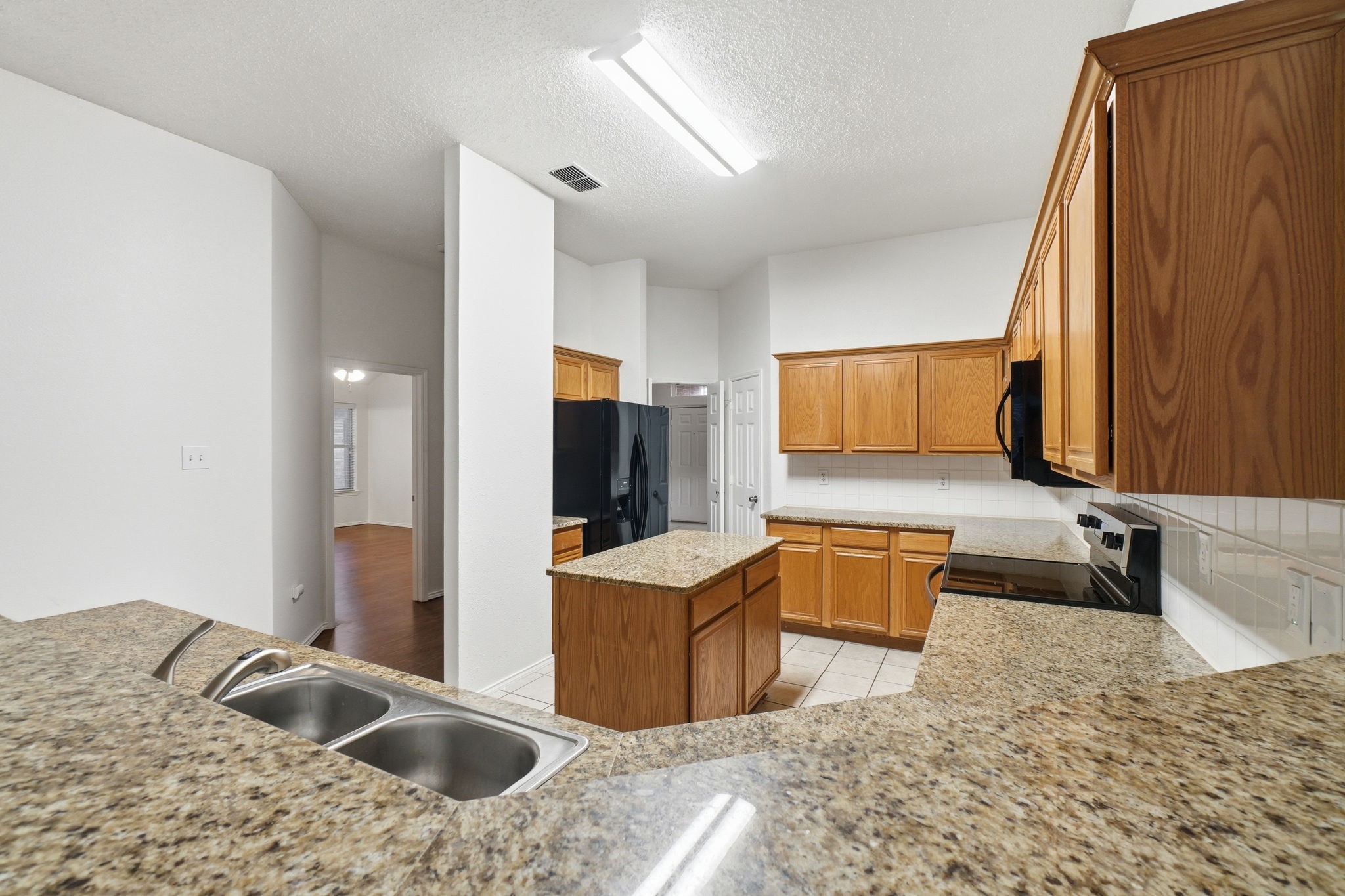 2525 Crooked Creek