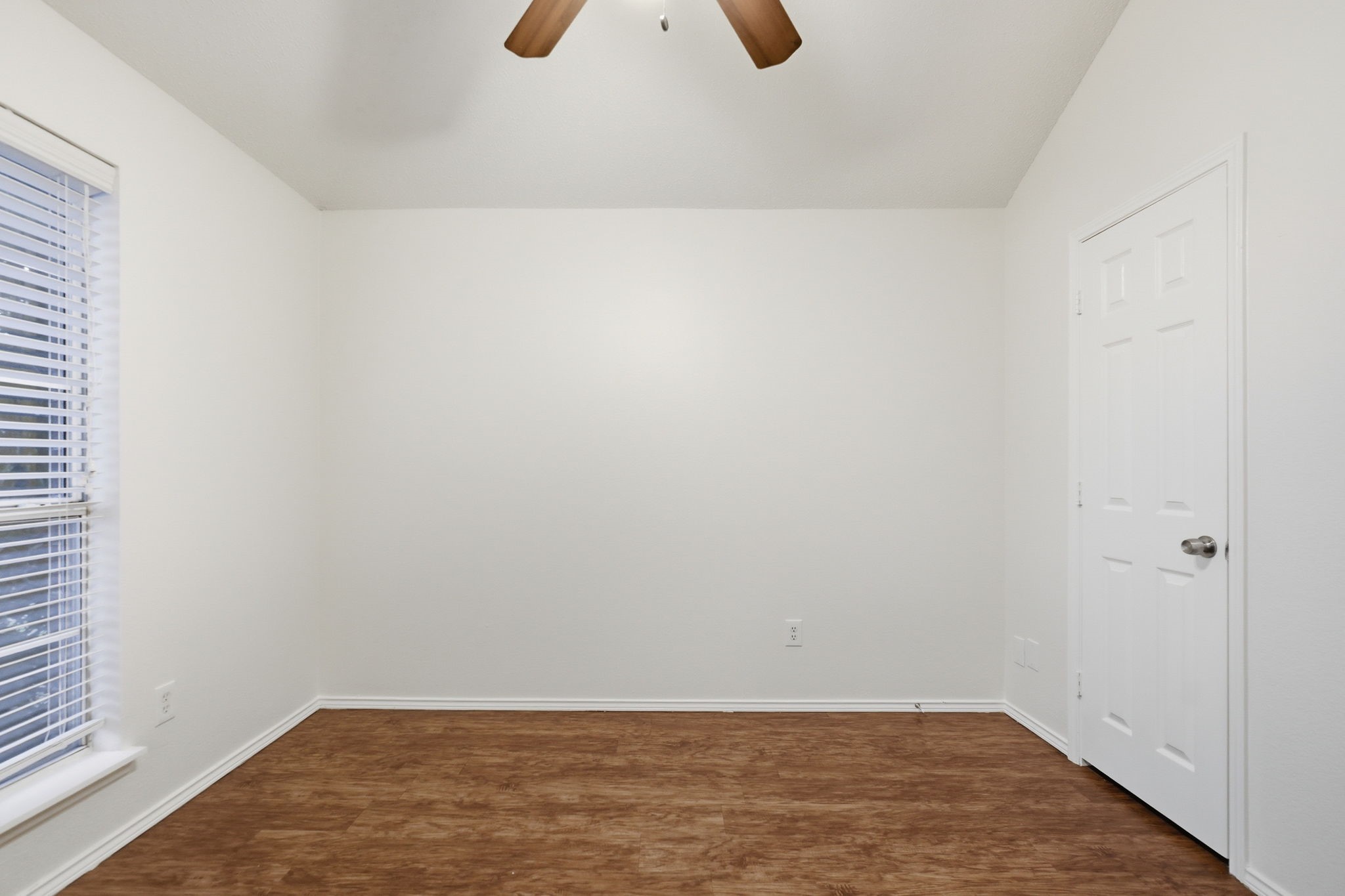 2525 Crooked Creek
