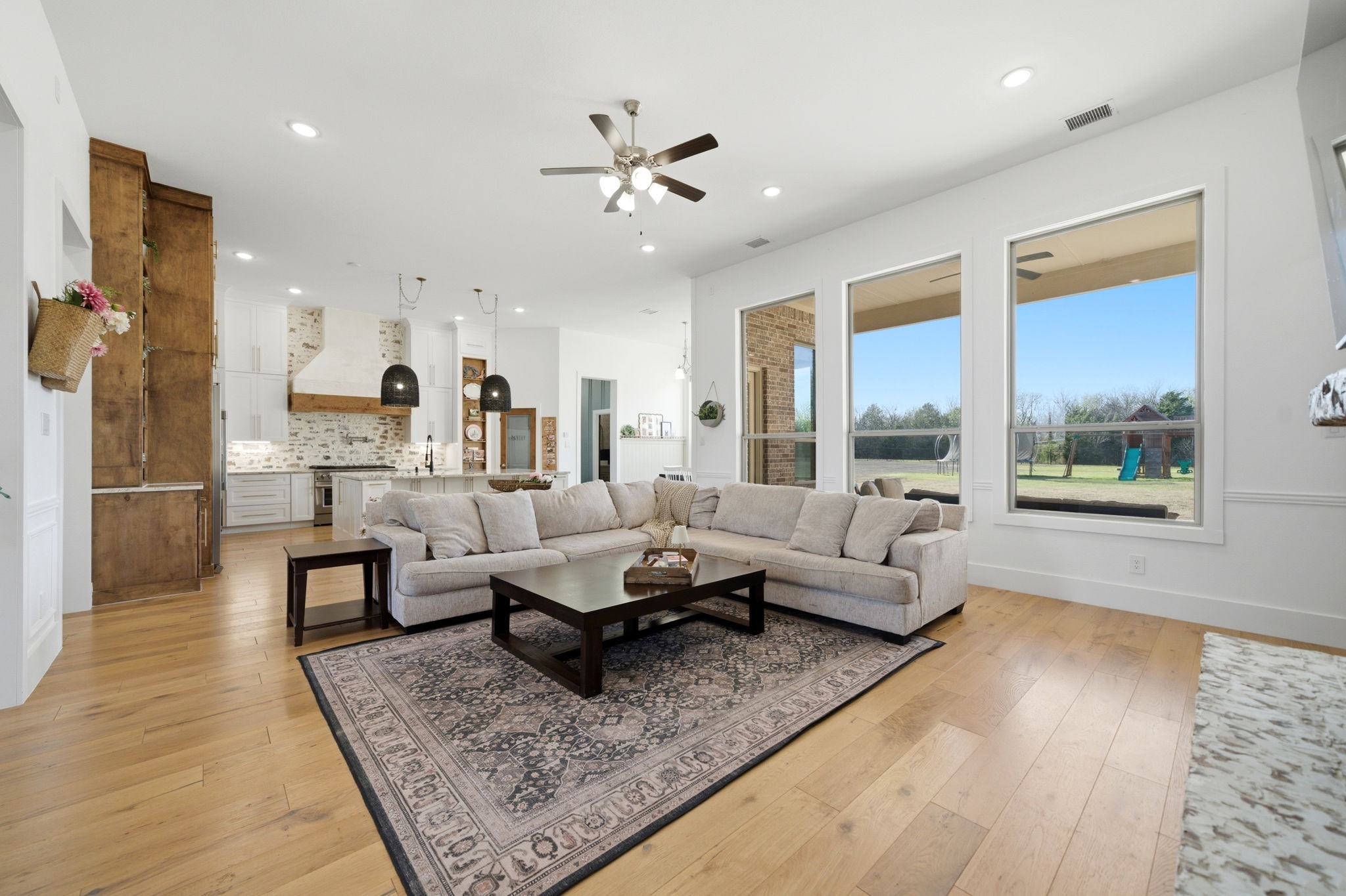 332 Ledstone Court
