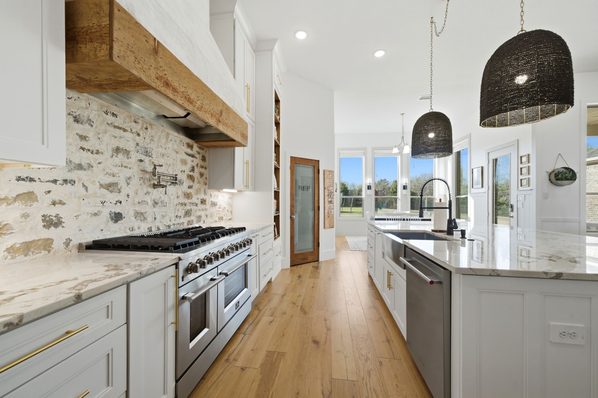 332 Ledstone Court