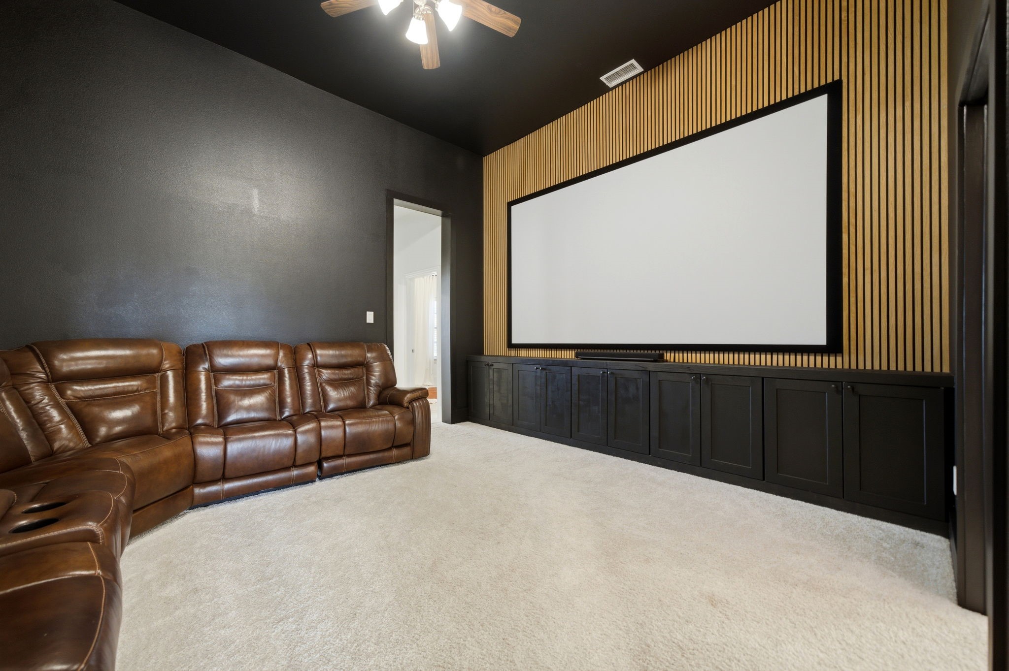 332 Ledstone Court