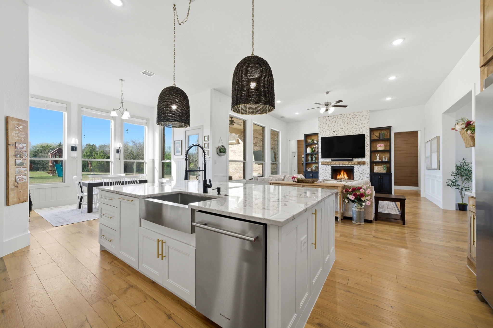 332 Ledstone Court