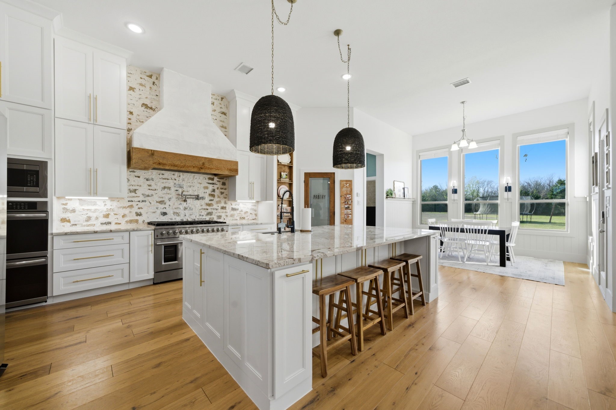 332 Ledstone Court