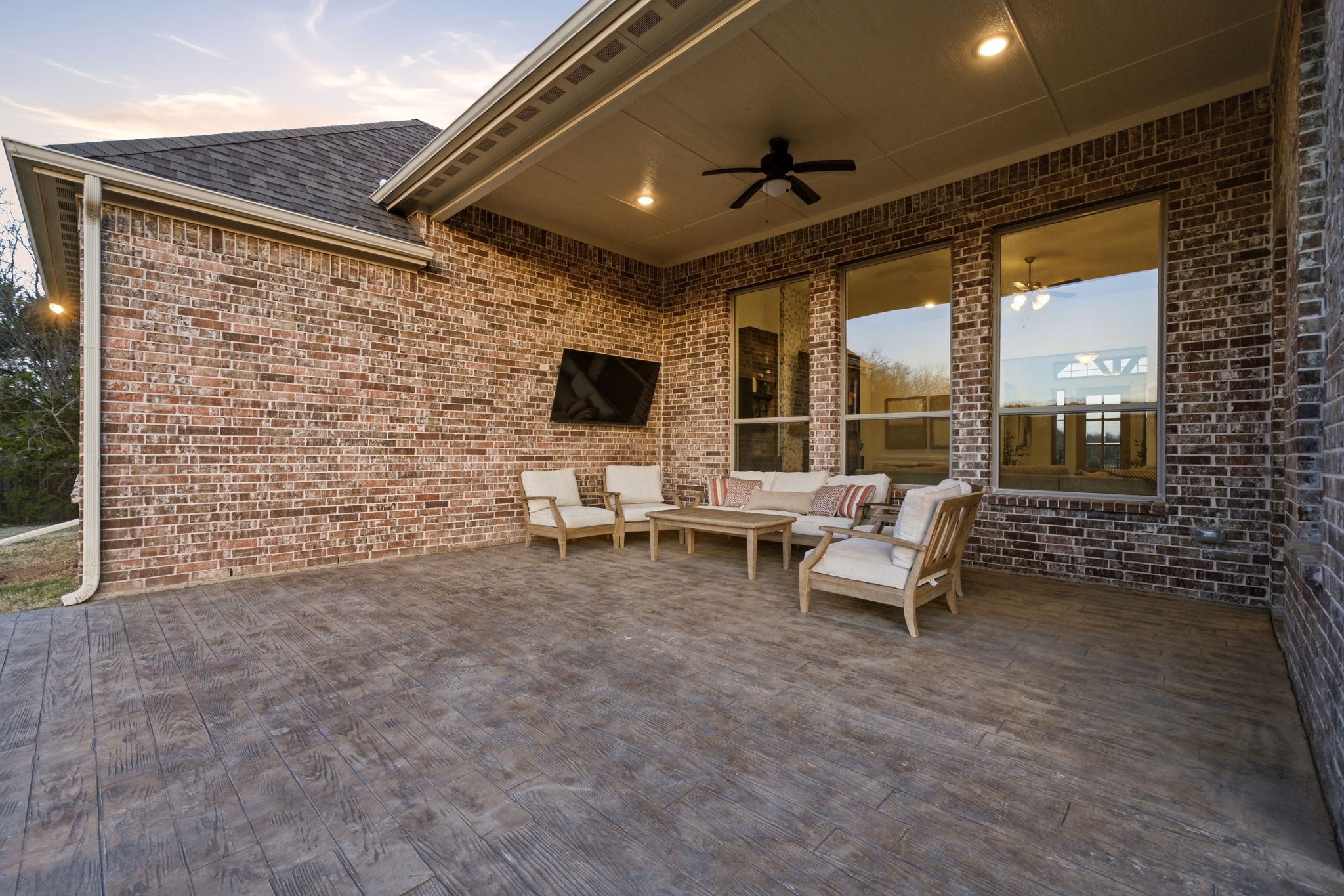 332 Ledstone Court