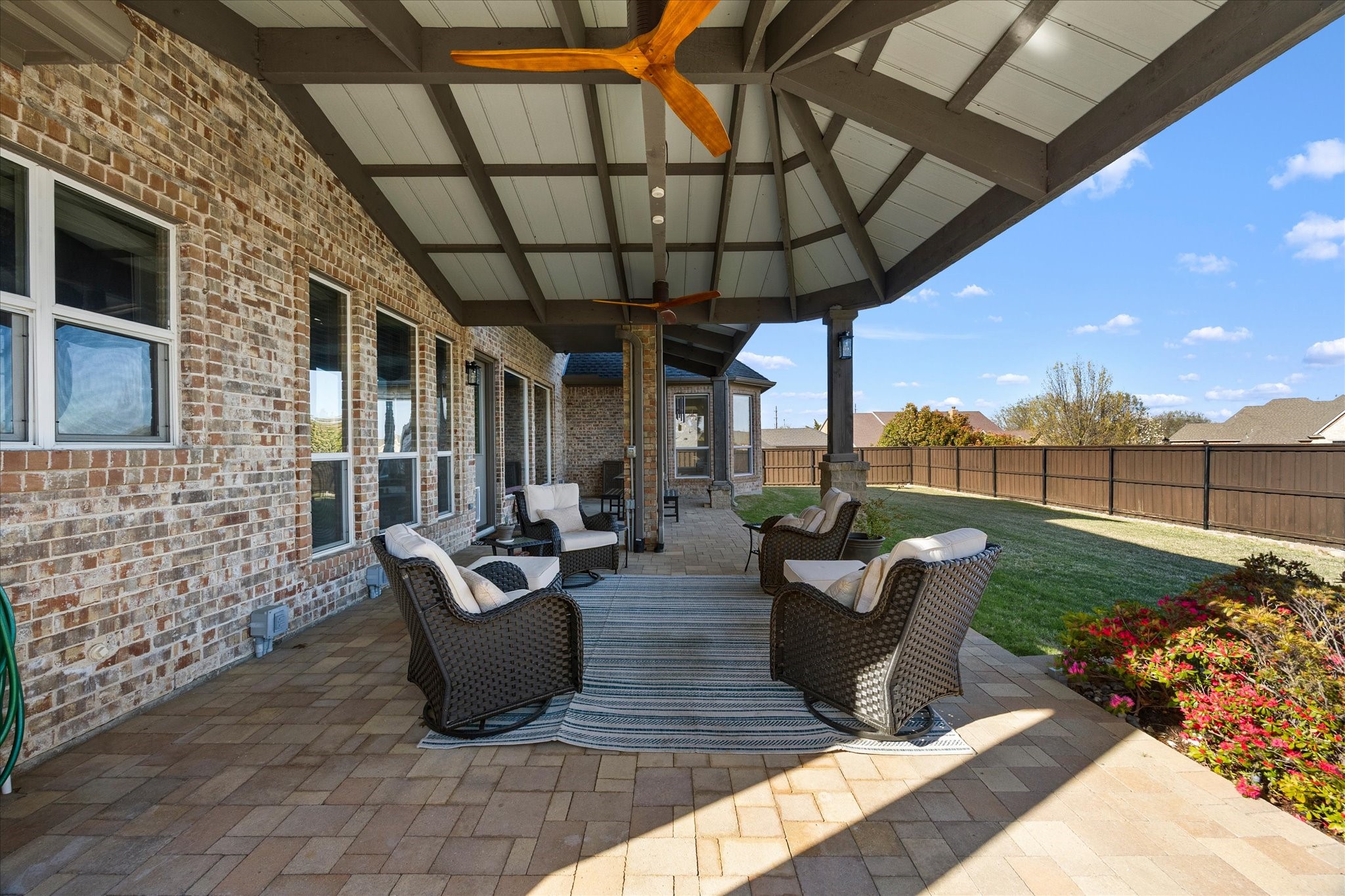 912 Country Club Drive