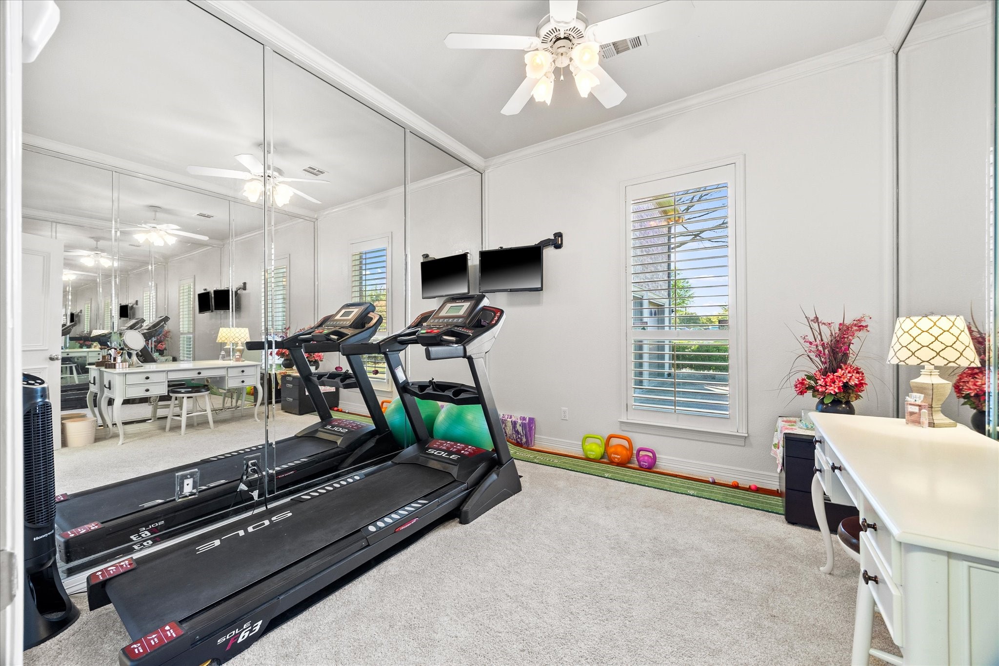 912 Country Club Drive