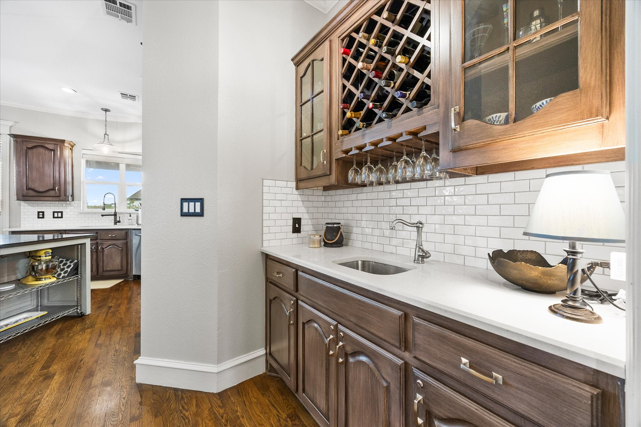 912 Country Club Drive