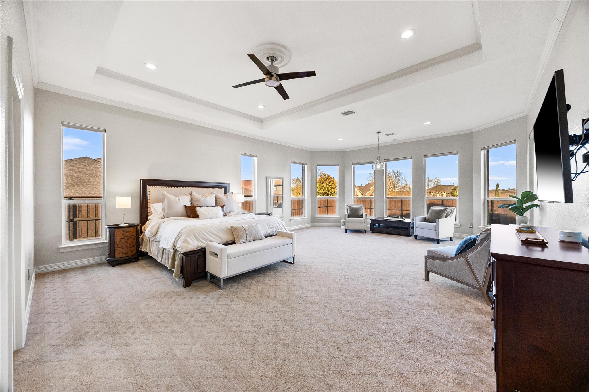 912 Country Club Drive