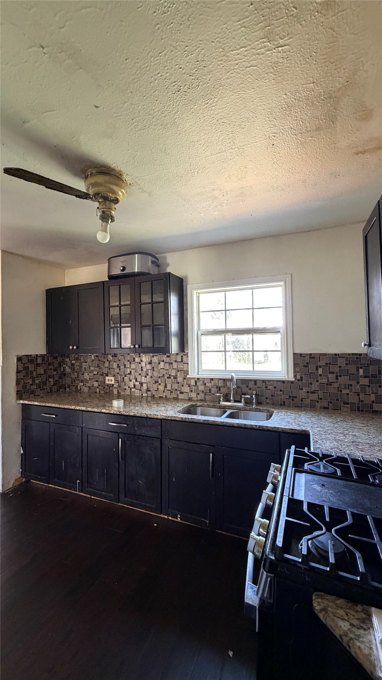 4504 Almena Road