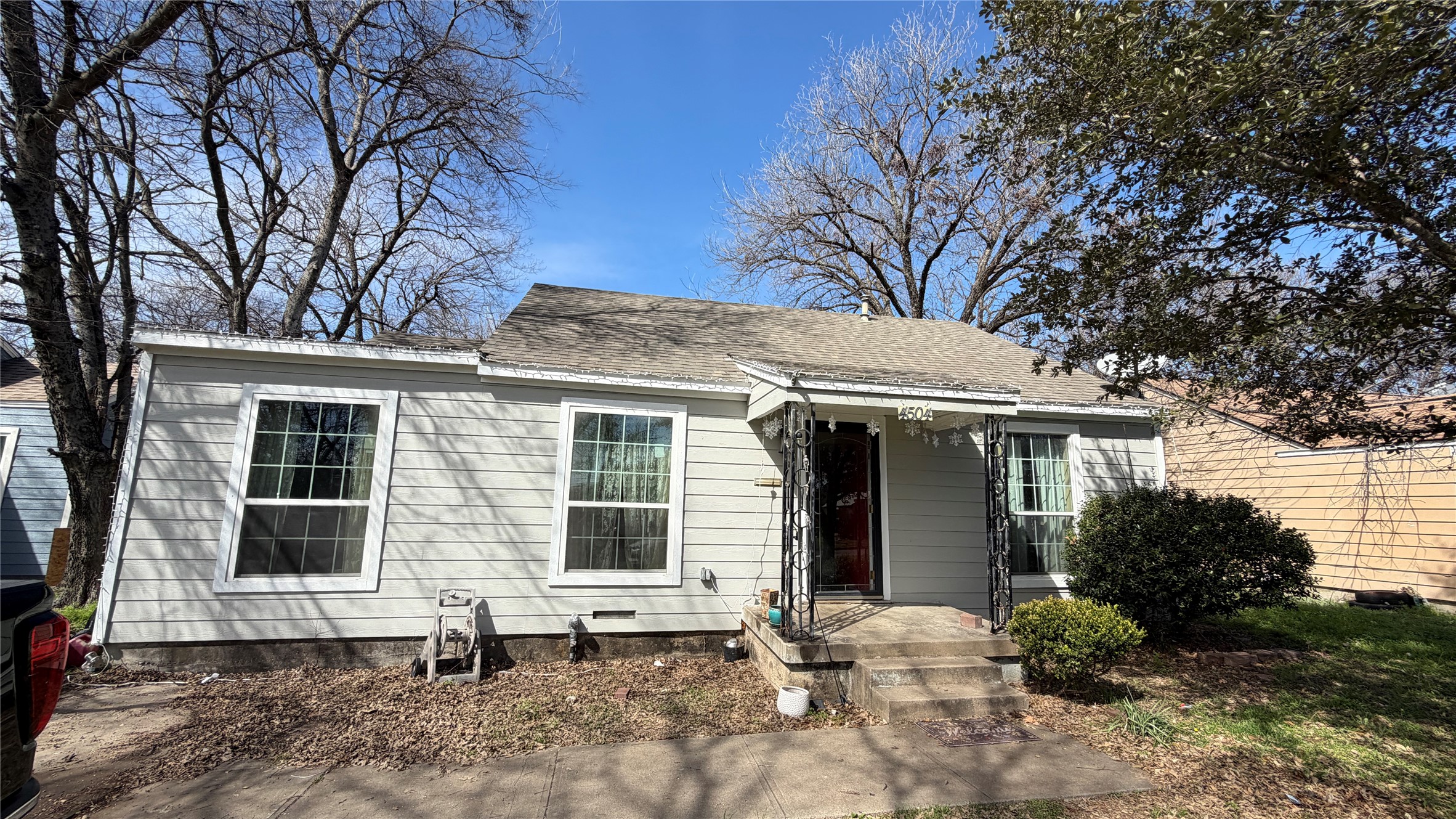 4504 Almena Road