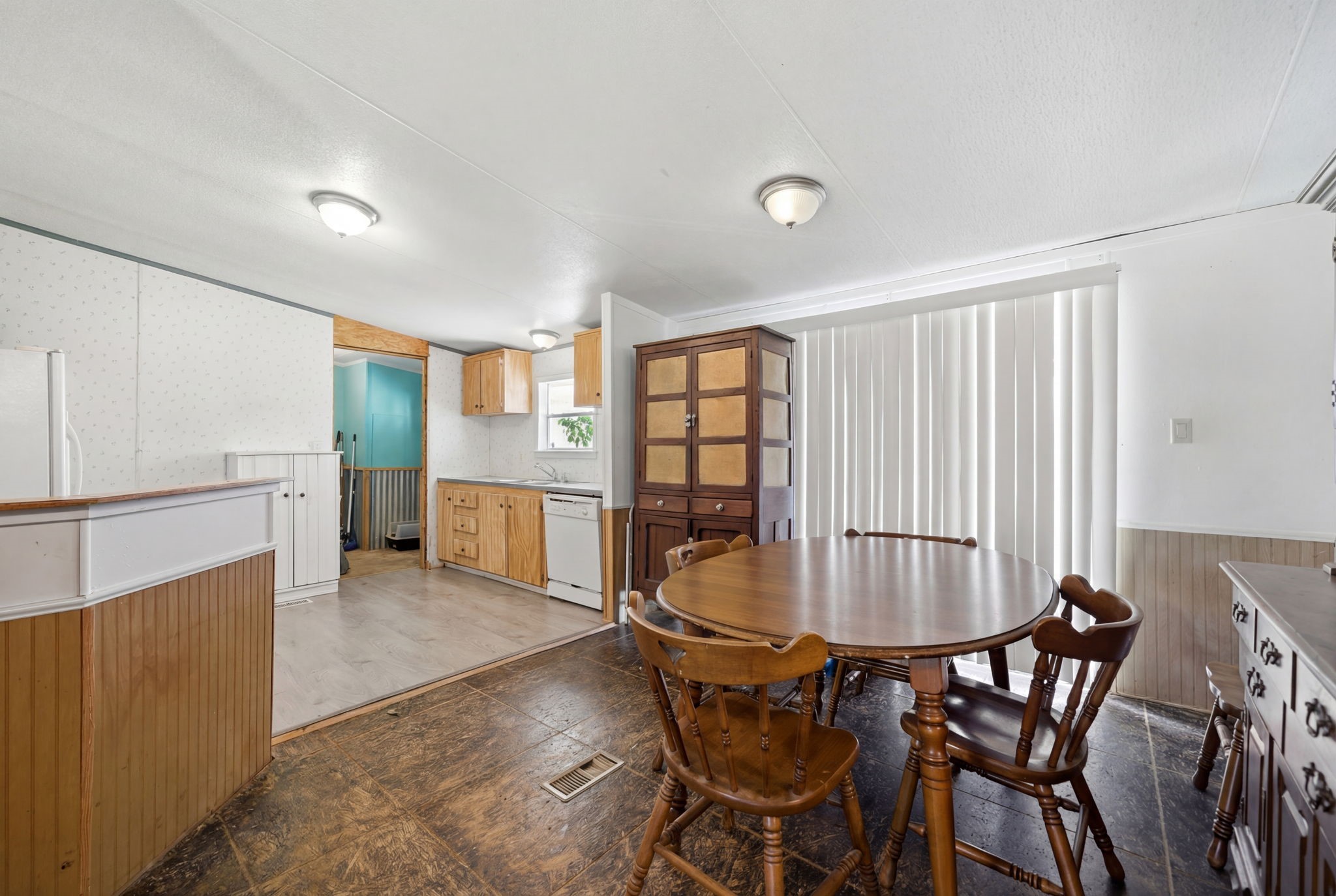 12175 County Road 4079