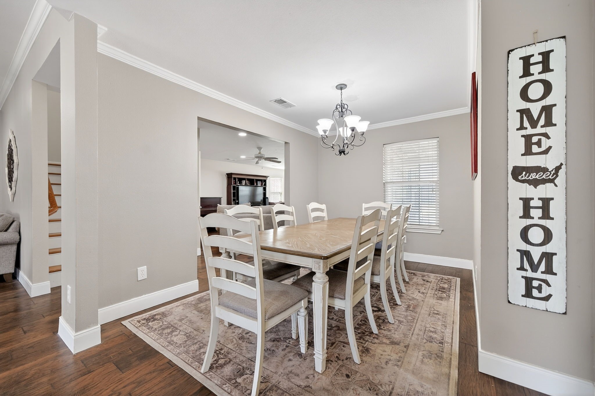 102 Royal Oaks Drive