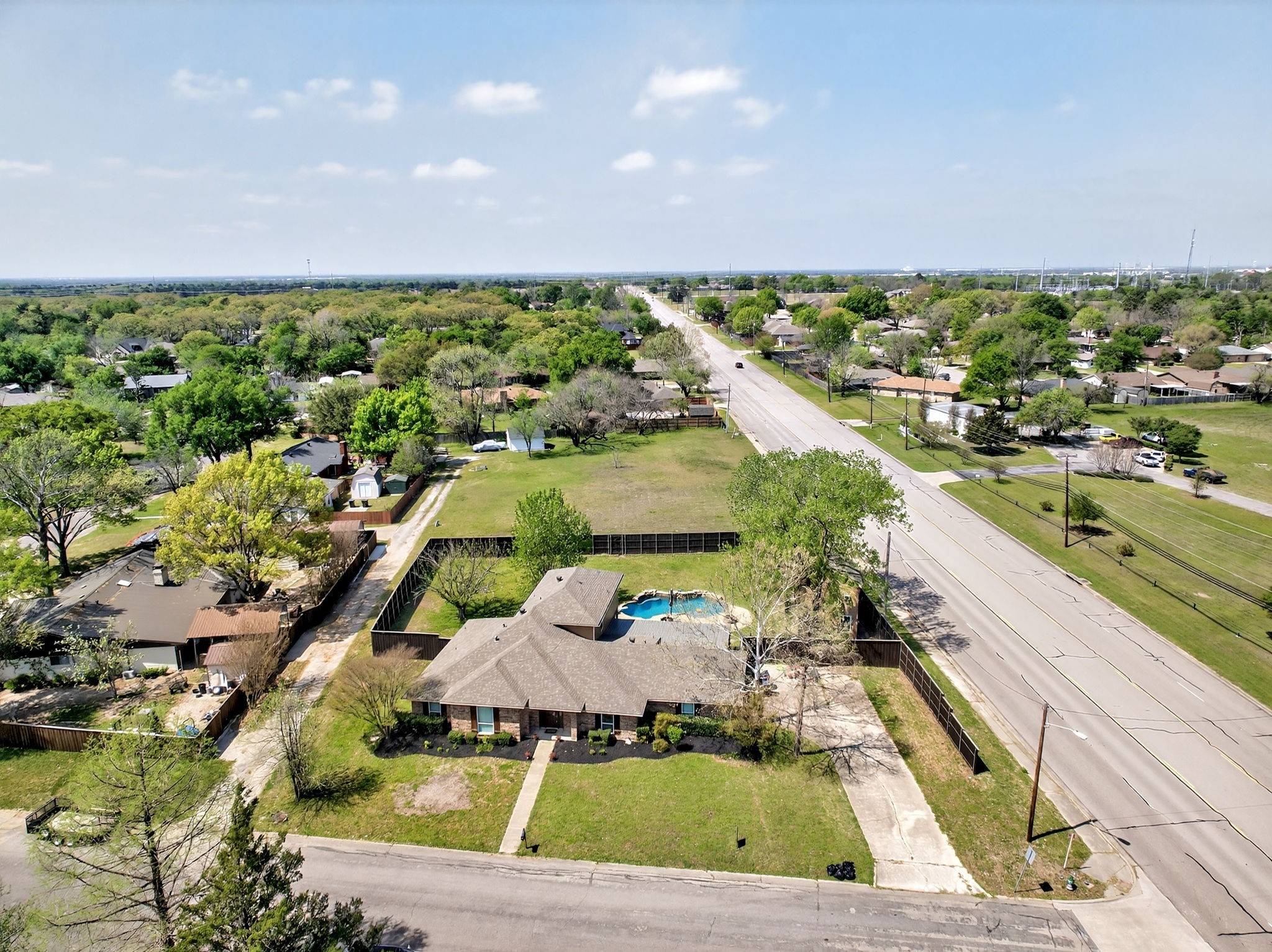 102 Royal Oaks Drive