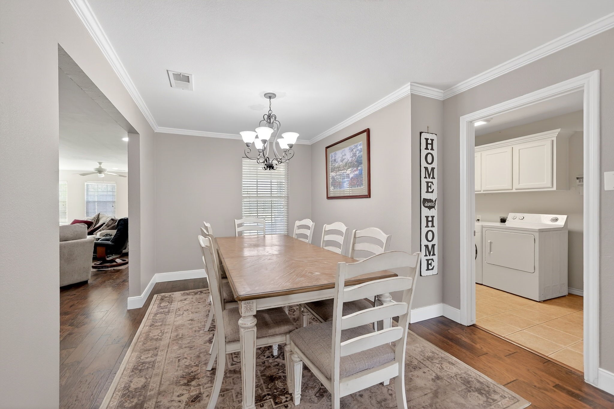 102 Royal Oaks Drive