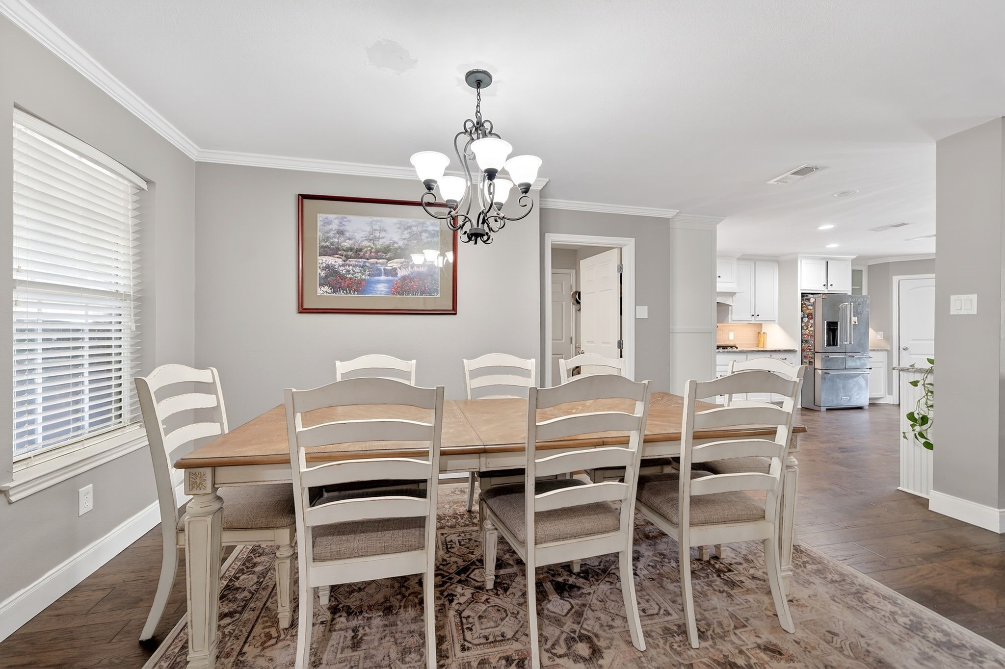 102 Royal Oaks Drive