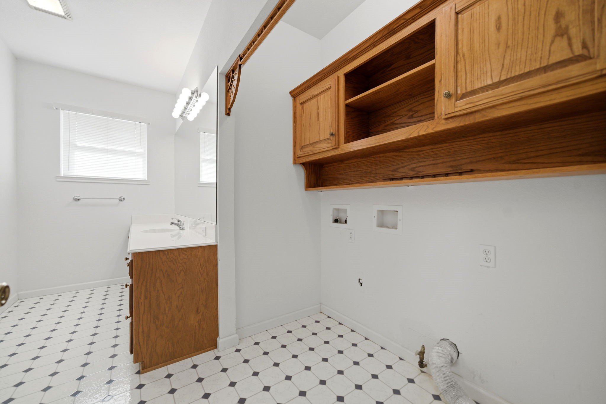 12748 County Road 4077