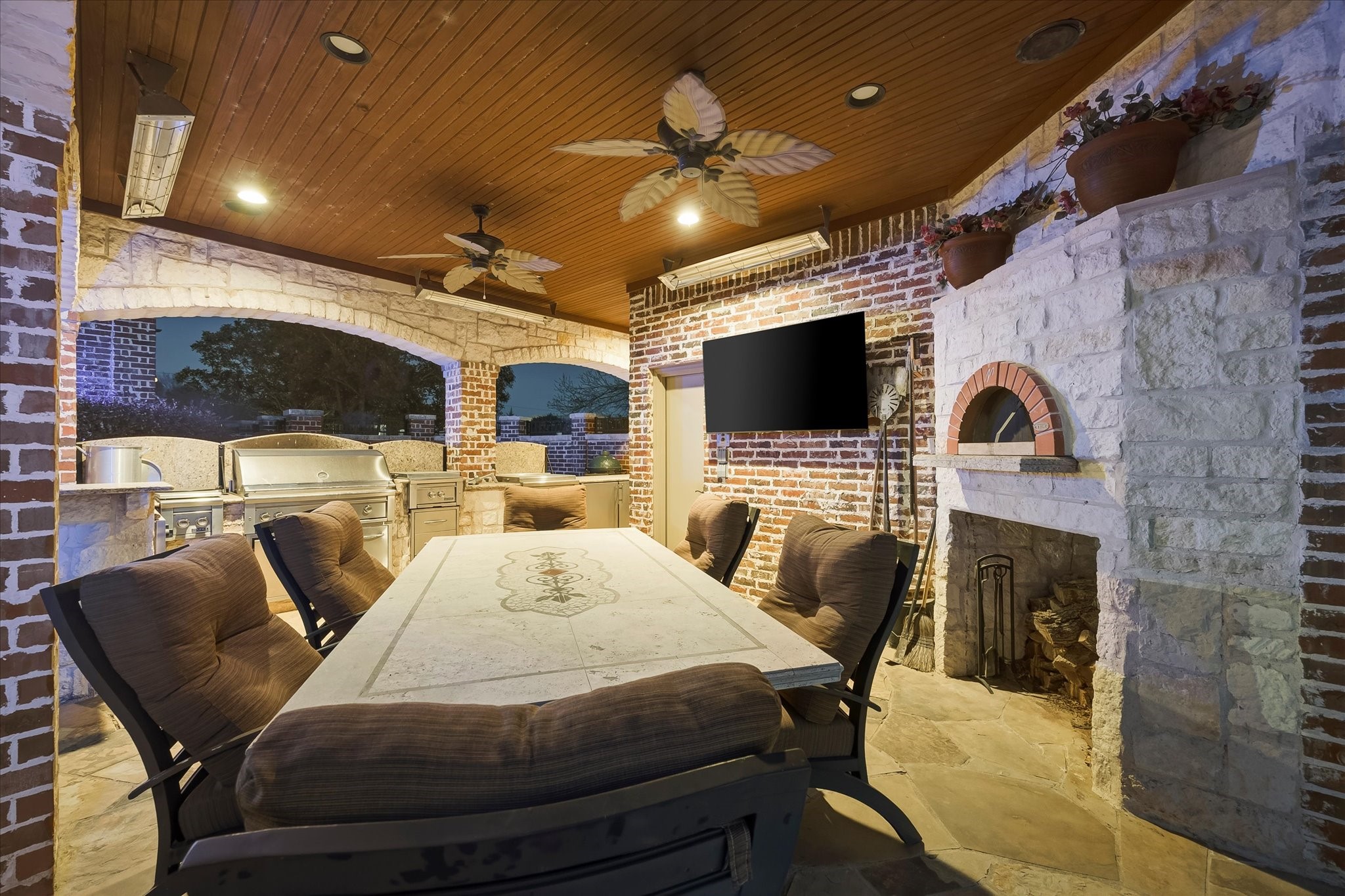 1572 Rabbit Ridge Road