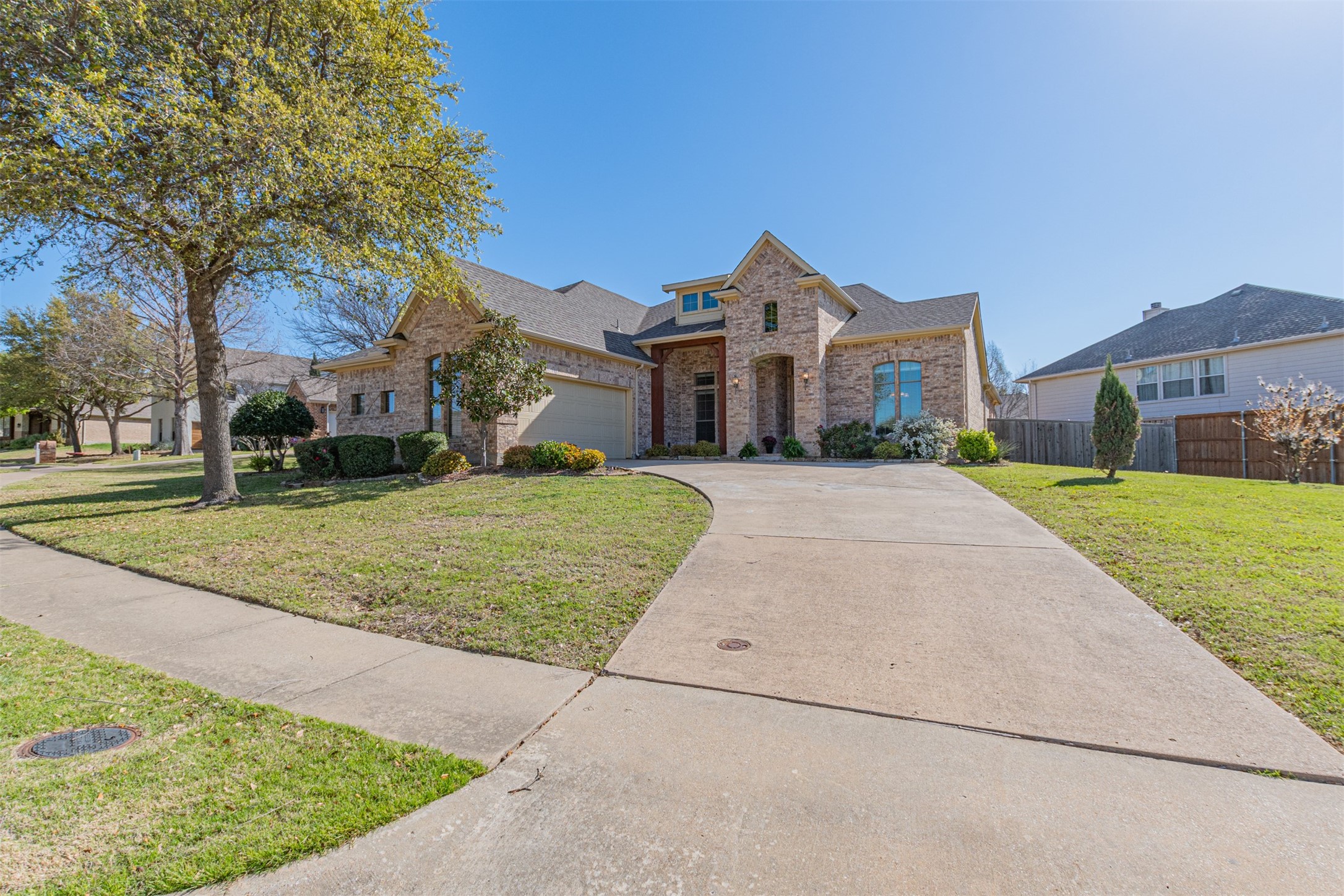 1205 Crestcove Drive