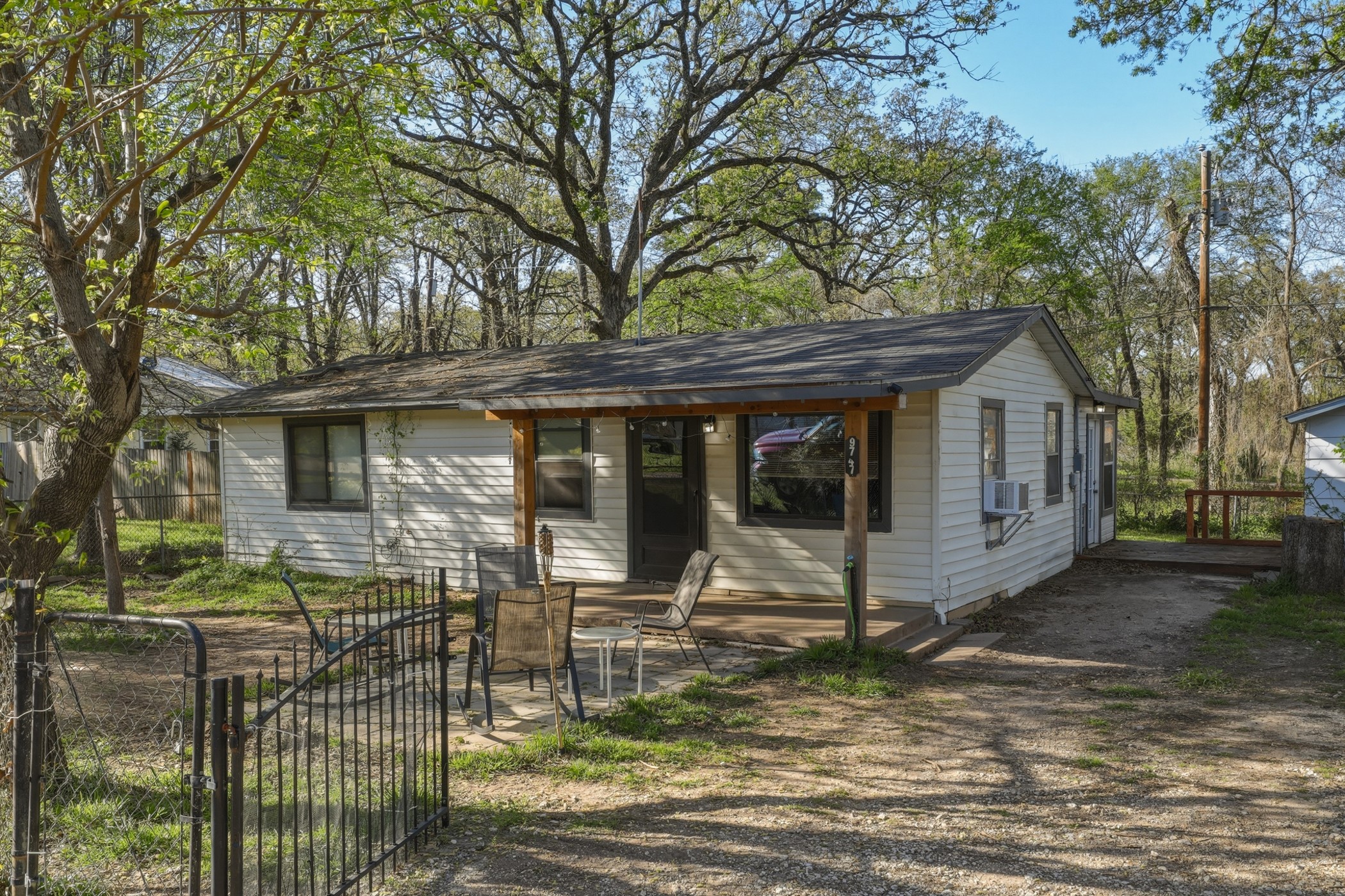 9747 Navajo Lane