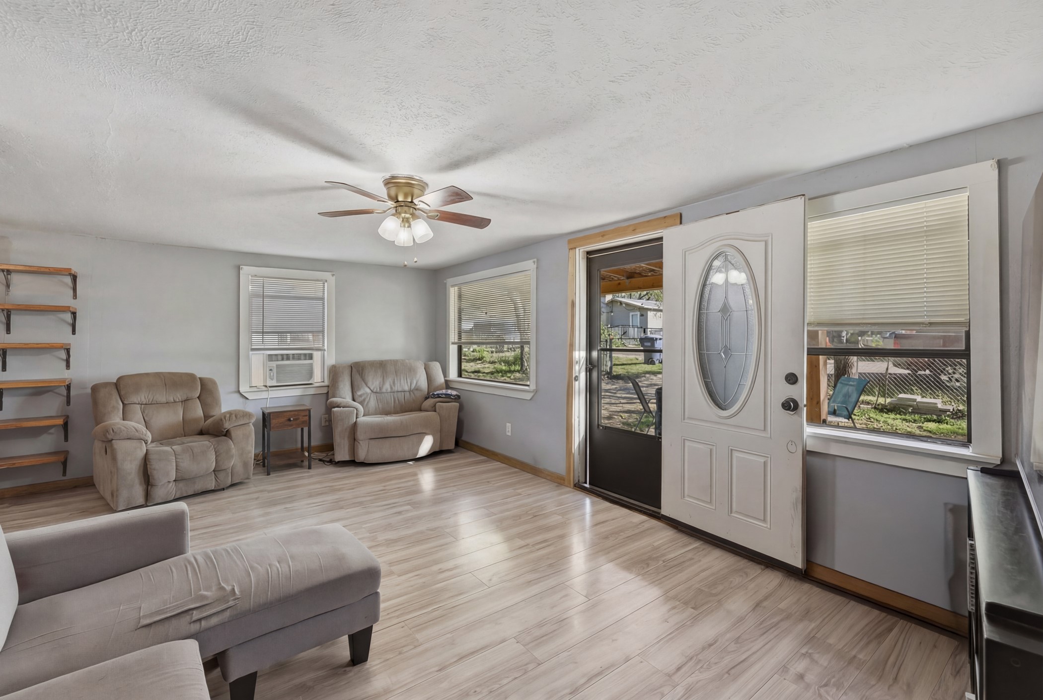 9747 Navajo Lane