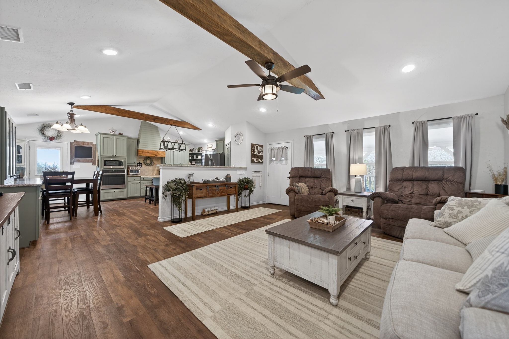 150 S Westlake Drive